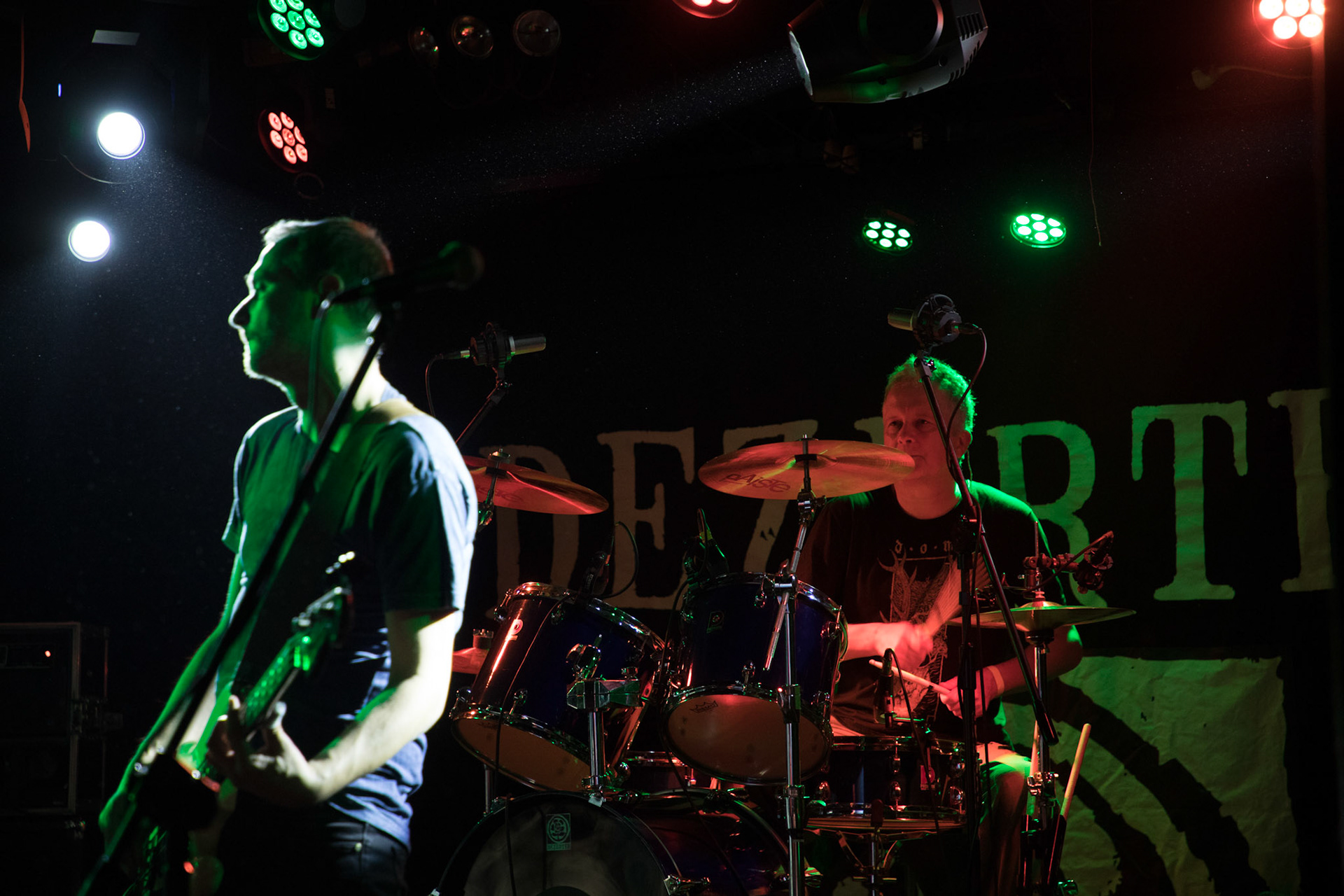 9.12.2017r Dezerter koncert Proxima, Robert Robal Matera gitara, wokal, Krzysztof Grabowski perkusja , Jacek Chrzanowski gitara basowa fot. Andrzej Wasilkiewicz/Reporter