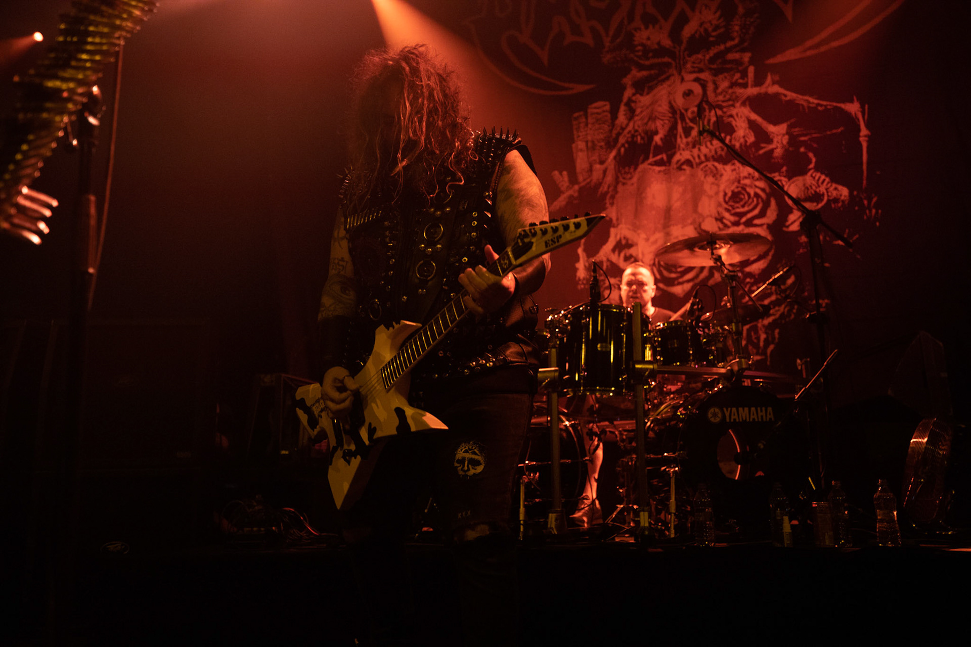 nz. Max Cavalera wokal gitara  
Iggor Cavalera perkusja. 
Europejska trasa koncertowa Return Beneath Arise - Cavalera Conspiracy. 
Max i Iggor Cavalera ex-Sepultura.
Koncert w warszawskiej Progresji 20.11.2019
Live Nation Polska
groove metal, thrash metal, metal, 
fot. Andrzej Wasilkiewicz/Reporter