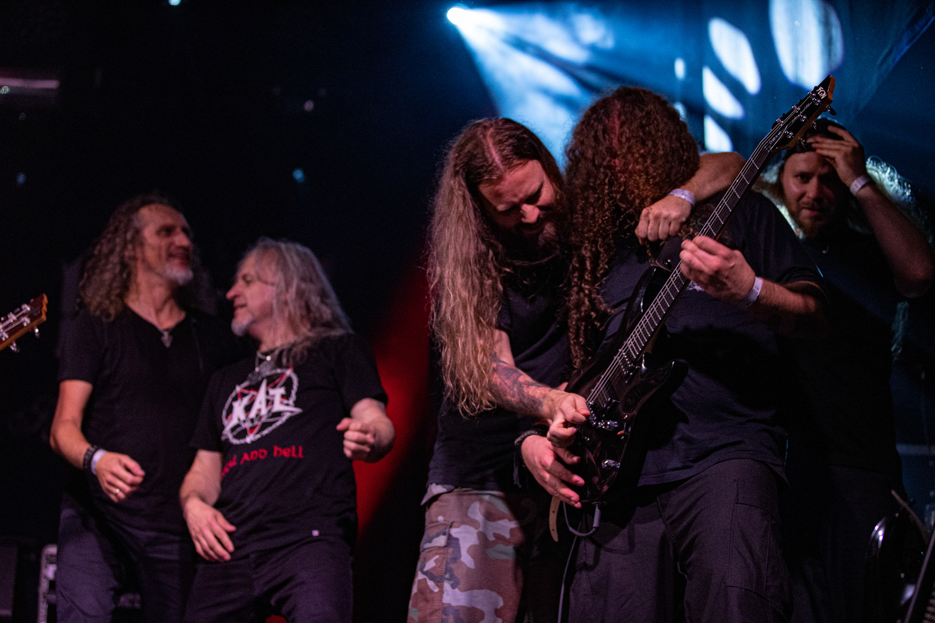 12.09.2021 - KAT i Roman Kostrzewski - koncert "Do zobaczenia w piekle" Wroclaw, Centrum Koncertowe A2.  Roman Kostrzewski – wokalJacek Nowak – perkusjaKrzysztof Pistelok – gitaraJacek Hiro – gitaraMichal Laksa – basGościnnie: Adam „Nergal” Darski (Behemoth)Piotr „Peter” Wiwczarek (Vader),Tomasz „Titus” Pukacki (Acid Drinkers)Adrian „Fred” Frelich (Dragon)Krzysztof „Fazi” Oset (ex-Kat)Piotr „Mancover” Mańkowski (Wolf Spider)Wacław „Vogg” Kiełtyka (Decapitated)Marek „Spider” Pająk (Vader)Jarek „Gronos” Gronowski (Dragon, ex-Kat)Paweł „Baitel” Pasek (Decapitated) Piotr Radecki (ex-Kat &amp; Roman Kostrzewski)fot. Andrzej kaziq Wasilkiewicz