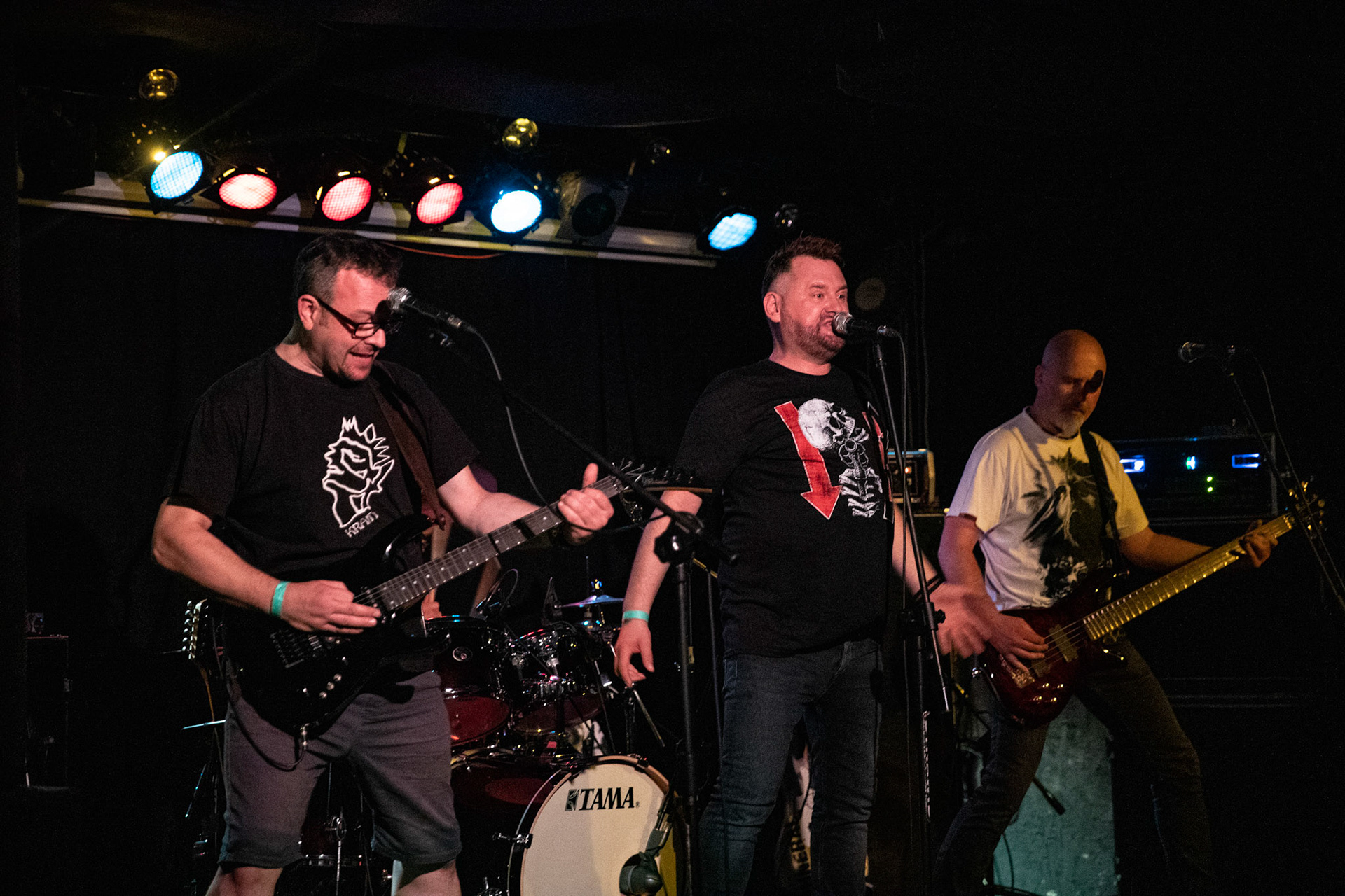 KRAIN - warszawska grupa hardcore/punk,
Hubert Wąsak – wokal, 
Mario G – gitara, 
Gerard Chodyra – bas, 
Zbyszek Matera – perkusja, Warszawa Pogłos, Produkcja Boredom Booking
fot. Andrzej kaziq Wasilkiewicz/Reporter