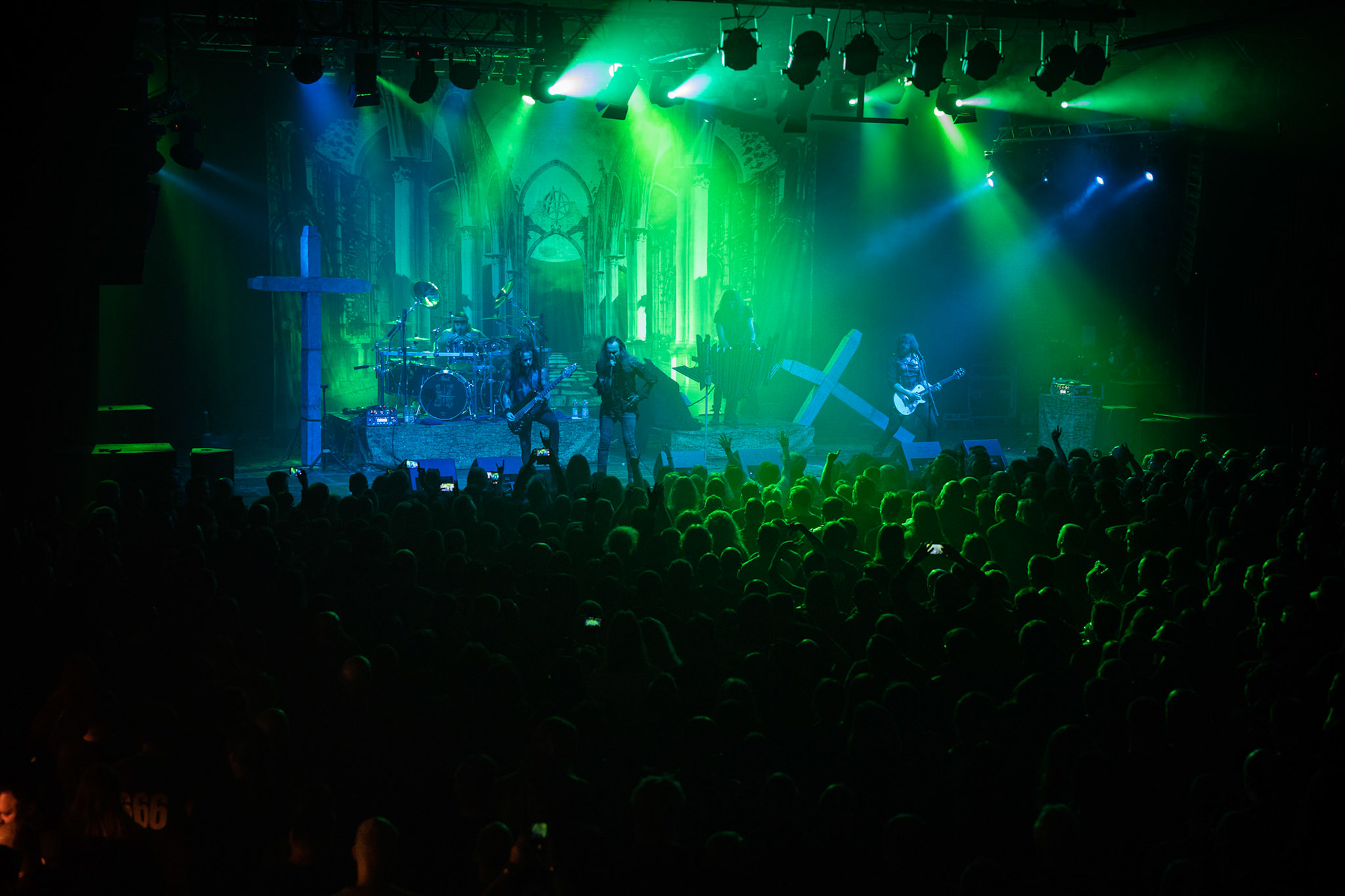 25.11.2019 Warszawa Klub Progresja Europejska Trasa Moonspell z Rotting Christ 2019
koncert Moonspell
N/z Fernando Langsuyar Ribeiro wokal  
N/z Ricardo Amorim gitara  
N/z Pedro Passionis Paixăo instrumenty klawiszowe  
N/z Miguel Mike Gaspar perkusja  
N/z Aires Pereira gitara basowa 
fot. Andrzej Wasilkiewicz/REPORTER