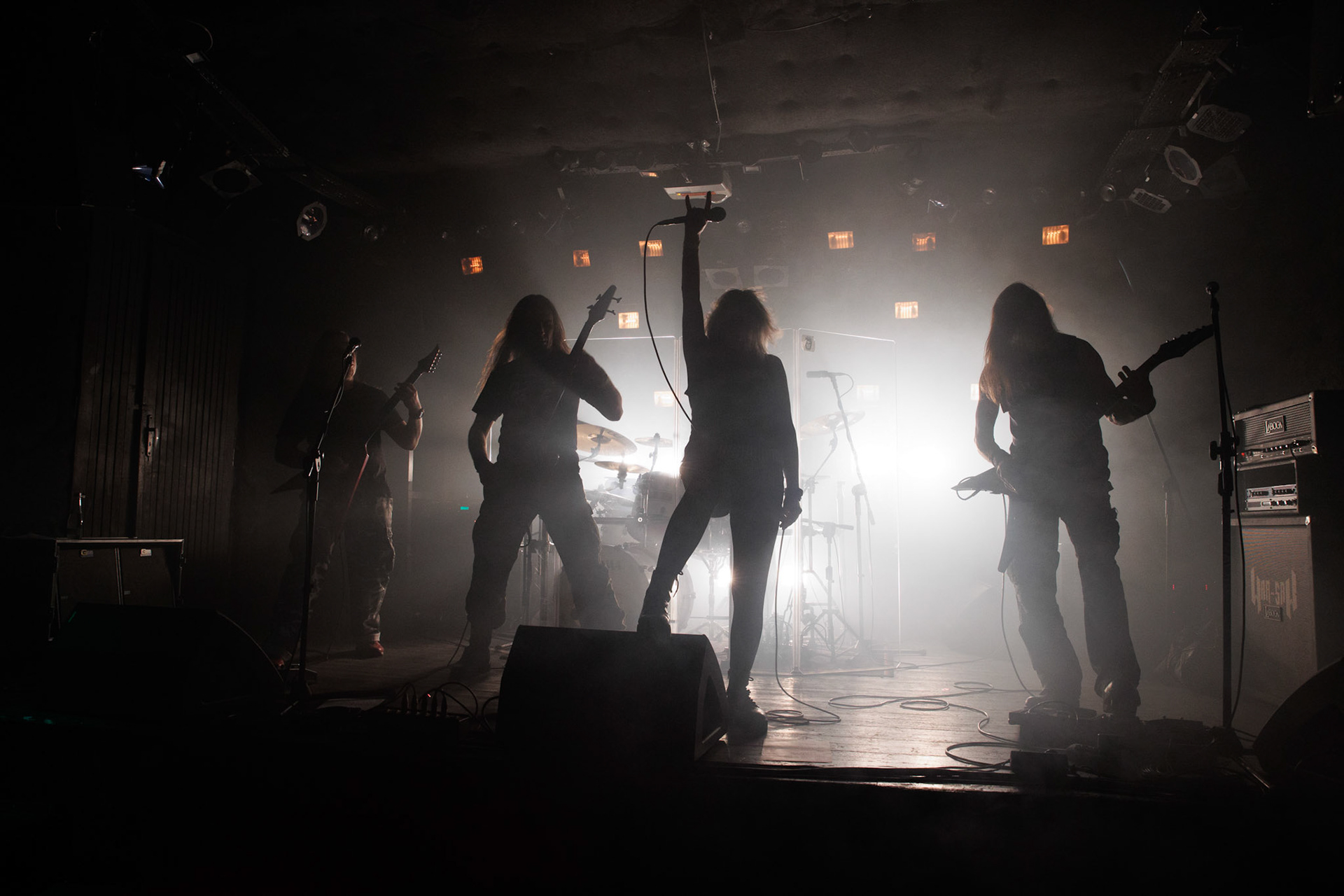 War-Saw - thrashmetal.Koncert Czwarta Fala MMXXII klub VooDoo Warszawa.n/z Marek Agnostic Molenda - gitara,n/z Tomek Zyclon Weglewski - bas,n/z Pawel Abaddon Rekowski - gitara,n/z Sylwia Papierska - wokal,n/z Pawel Pawulon Jaroszewicz - drums,Fot. Andrzej Wasilkiewicz/kaziq.com