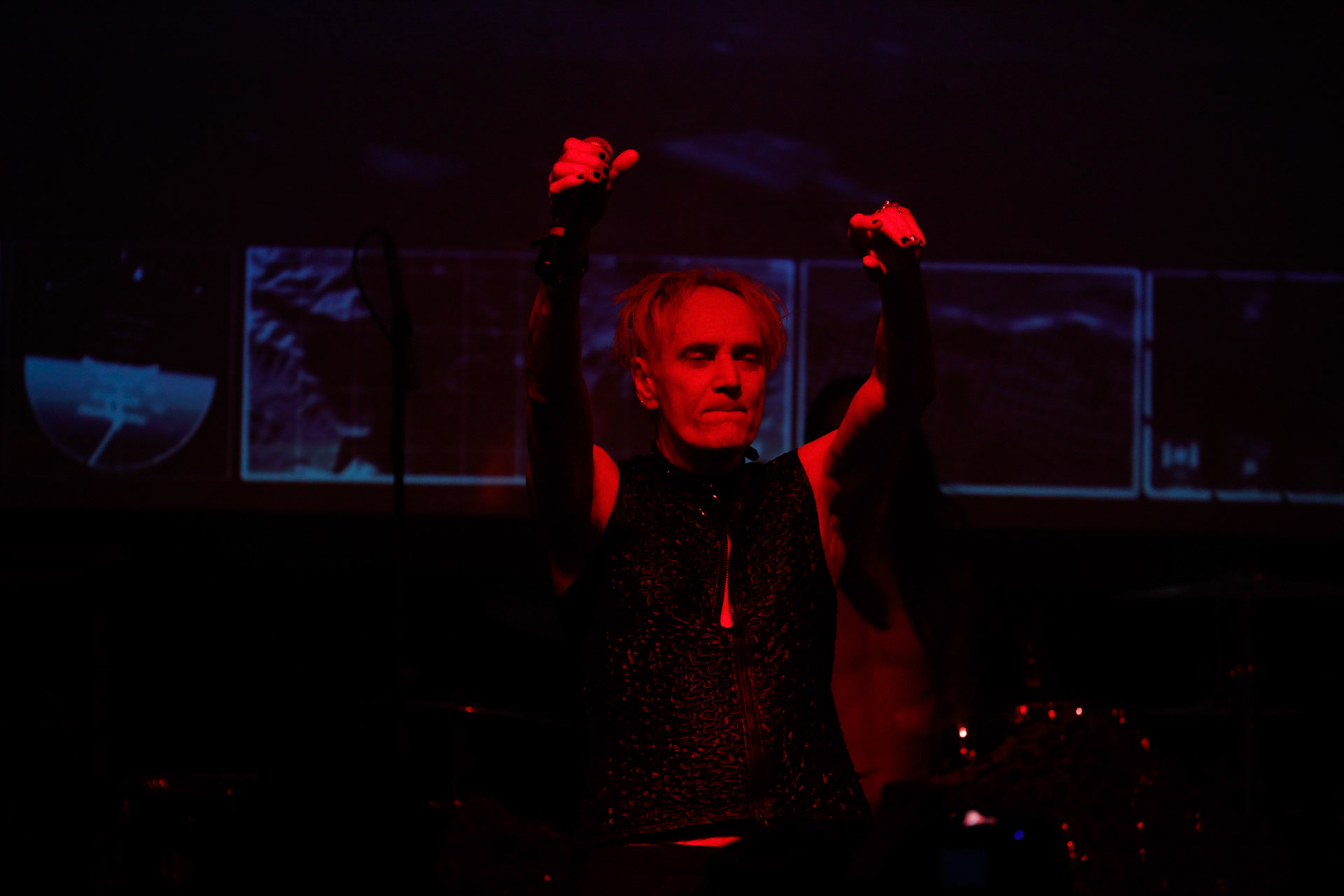 9.08.2022 FRONT LINE ASSEMBLY (Metropolis Records/Kanada) - Industrial/EBM - Warszawski koncert w Progresji.  WiniaryBookings,fot. Andrzej Wasilkiewicz/kaziq.com