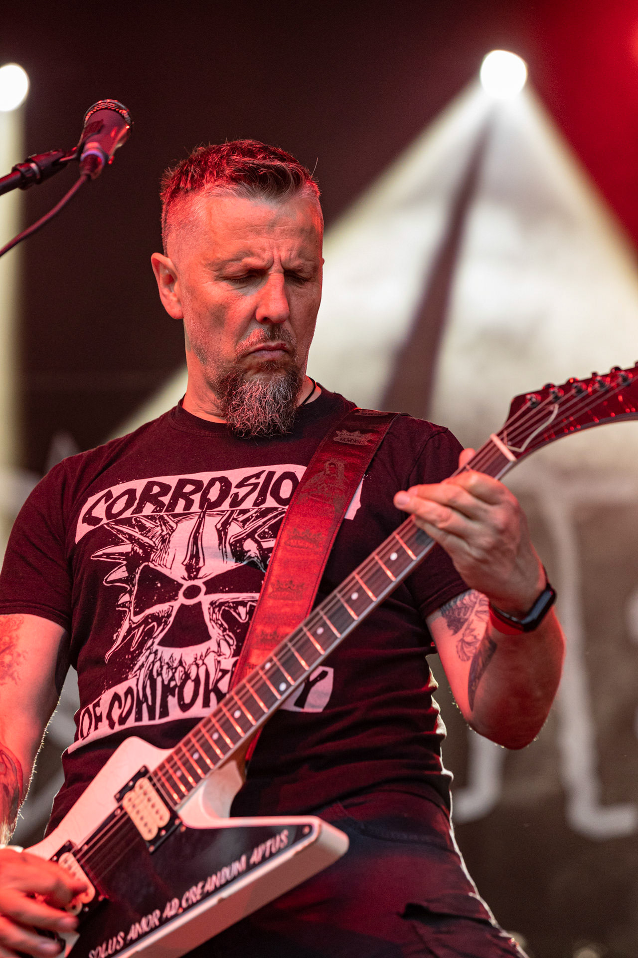 Koncert Luxtorpeda 10 urodziny. Warszawa Progresja.Gramy do Woli.n/z.Robert „Litza” Friedrich – gitara, wokal,Fot. Andrzej kaziq Wasilkiewicz/Reporter