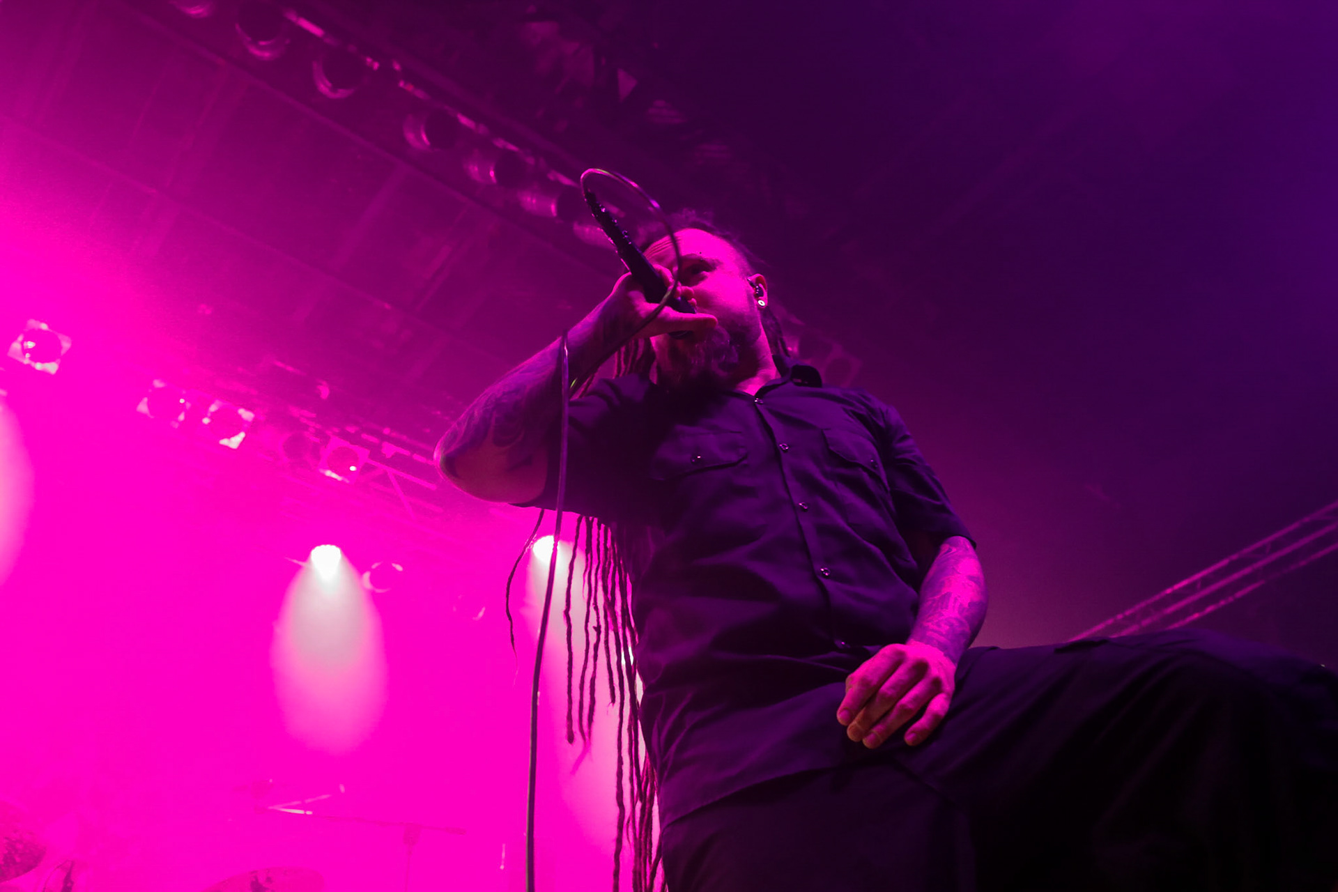 30.11.2018 Knock Out Tour 2018 - Warszawa Progresja - DECAPITATED - techniczny death metal, groove metal,

Wacław „Vogg” Kiełtyka gitara,
Rafał "Rasta" Piotrowski wokal, 
Michał "Młody" Łysejko perkusja,
Hubert Więcek gitara basowa, fot. Andrzej Wasilkiewicz/Reporter