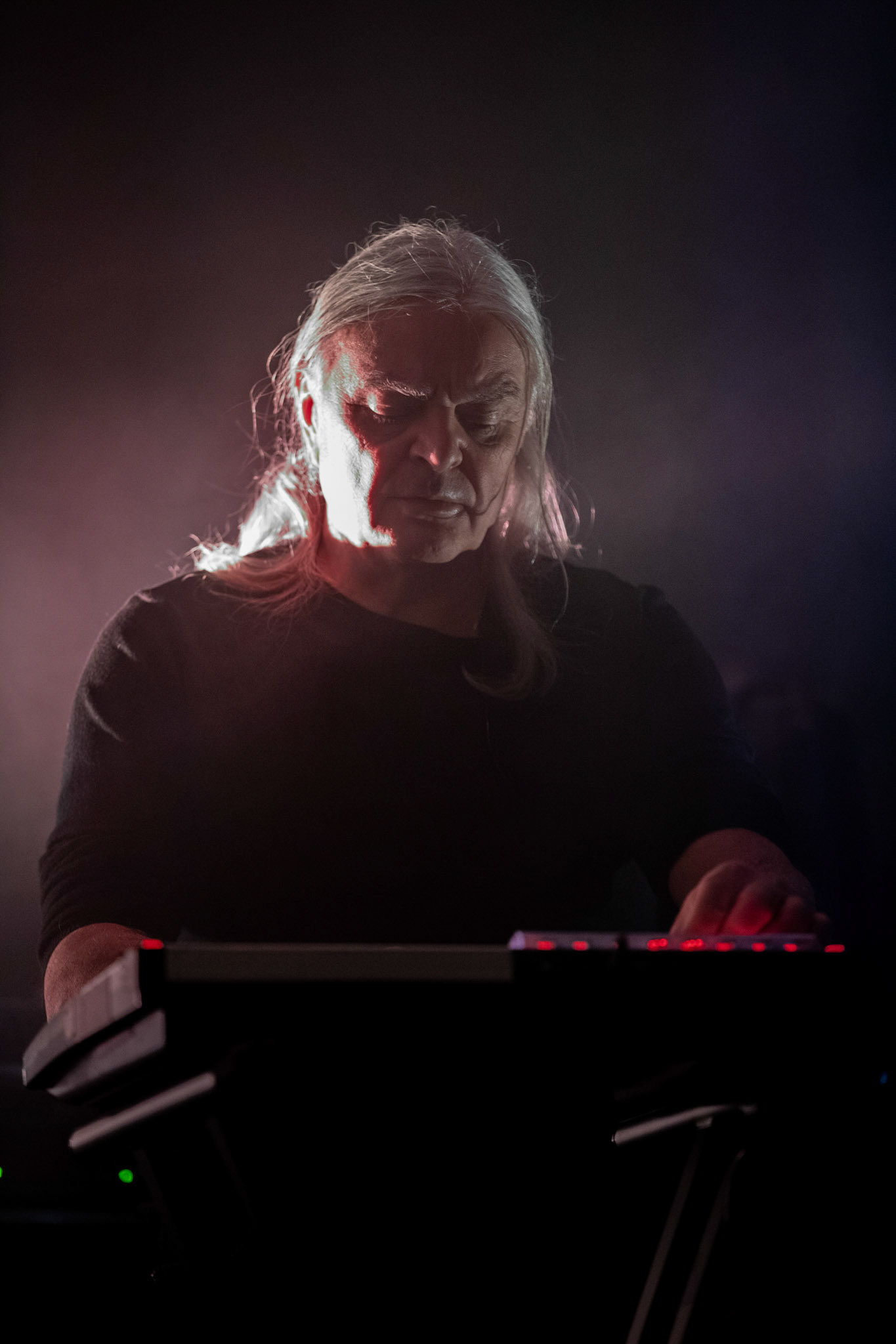 2.04.2019 THE YOUNG GODS (Szwajcaria) industrial, alternatywny rock, noise, ambient
Franz Treichler / Franz Muse, vocals, sampler, computer, guitars.
Cesare Pizzi sampler, computer.
Bernard Trontin drums, electronics.
Klub Kwadrat,
Knock Out Productions.