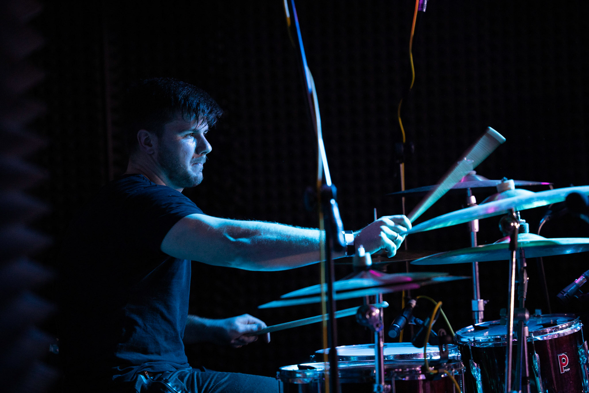 Armia - punk rock, hardcore,
Tomasz Budzyński - głos,
Stanisław Budzyński - gitara,
Jakub Bartoszewski - waltornia, instrumenty klawiszowe,
Amadeusz Kaźmierczak - perkusja,
Darek Budkiewicz - gitara basowa,
fot. Andrzej kaziq Wasilkiewicz