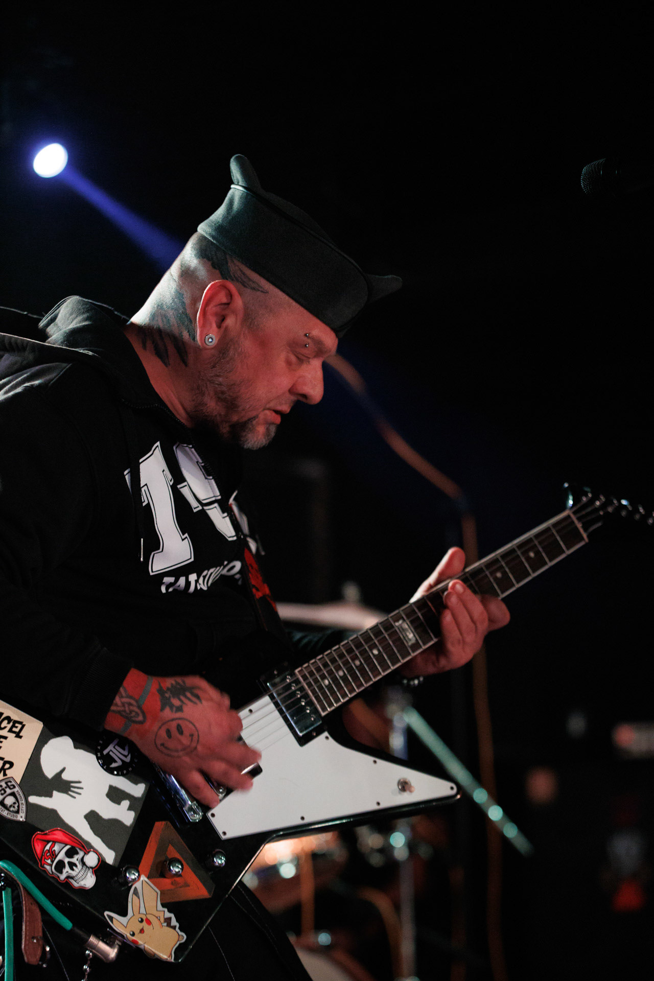 12.11.2021 Lipali - koncert Warszawa klub Remont.Najnowszy album „MOSTY, RZEKI, LUDZIE”.Tomasz Lipa Lipnicki - wokal, gitara,Rock, rock progresywny, rock alternatywny, polski rock.fot. Andrzej kaziq Wasilkiewicz/Reporter