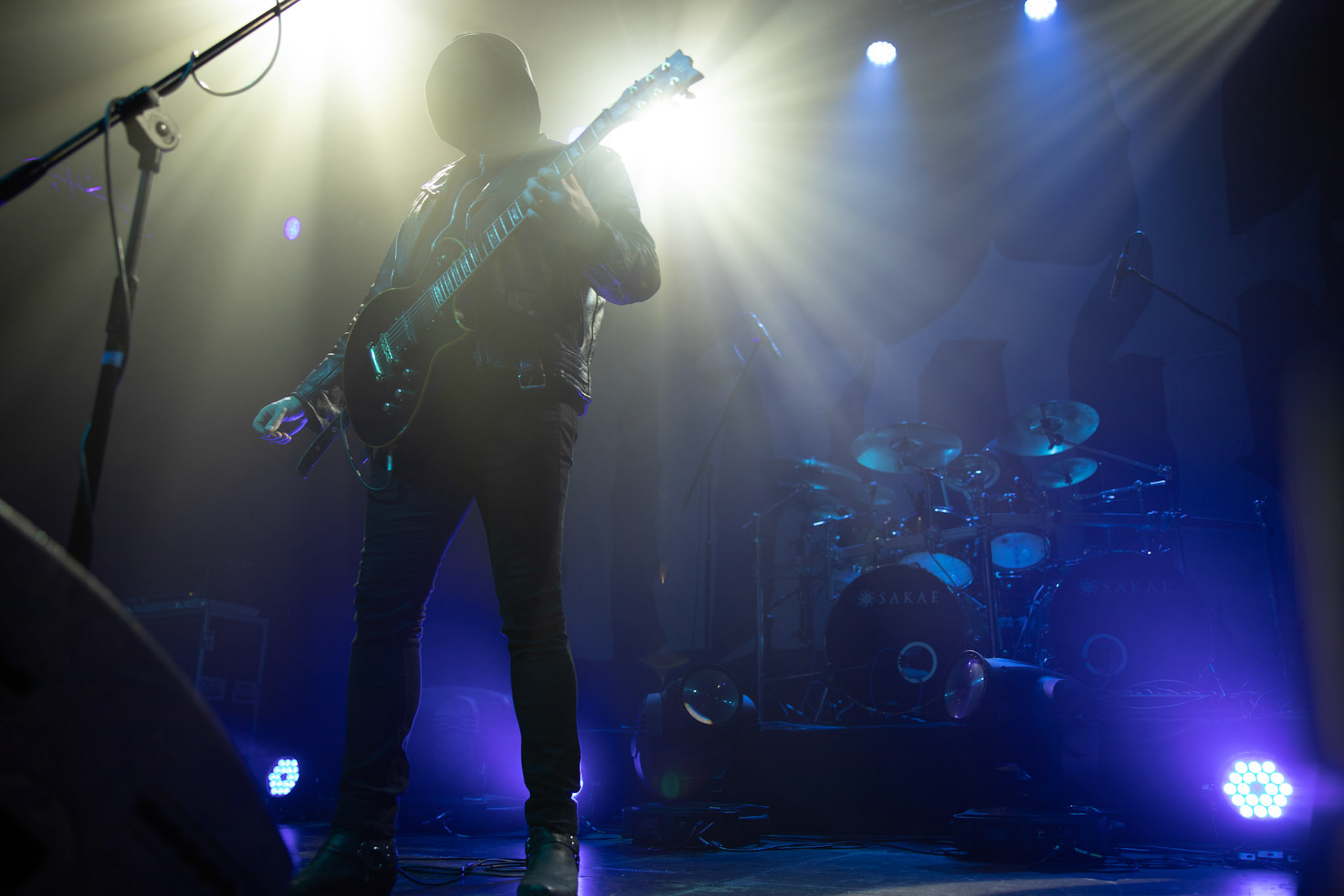 Mgła – polska grupa black metalowa powstała w Krakowie, pod przewodnictwem wokalisty i gitarzysty Mikołaja „M.” Żentary, warszawski koncert w Progresji odbył się w ramach europejskiej trasy koncertowej Mgły, organizowany przez Left Hand Sounds, metal, blackmetal,  Andrzej Wasilkiewicz/Reporter