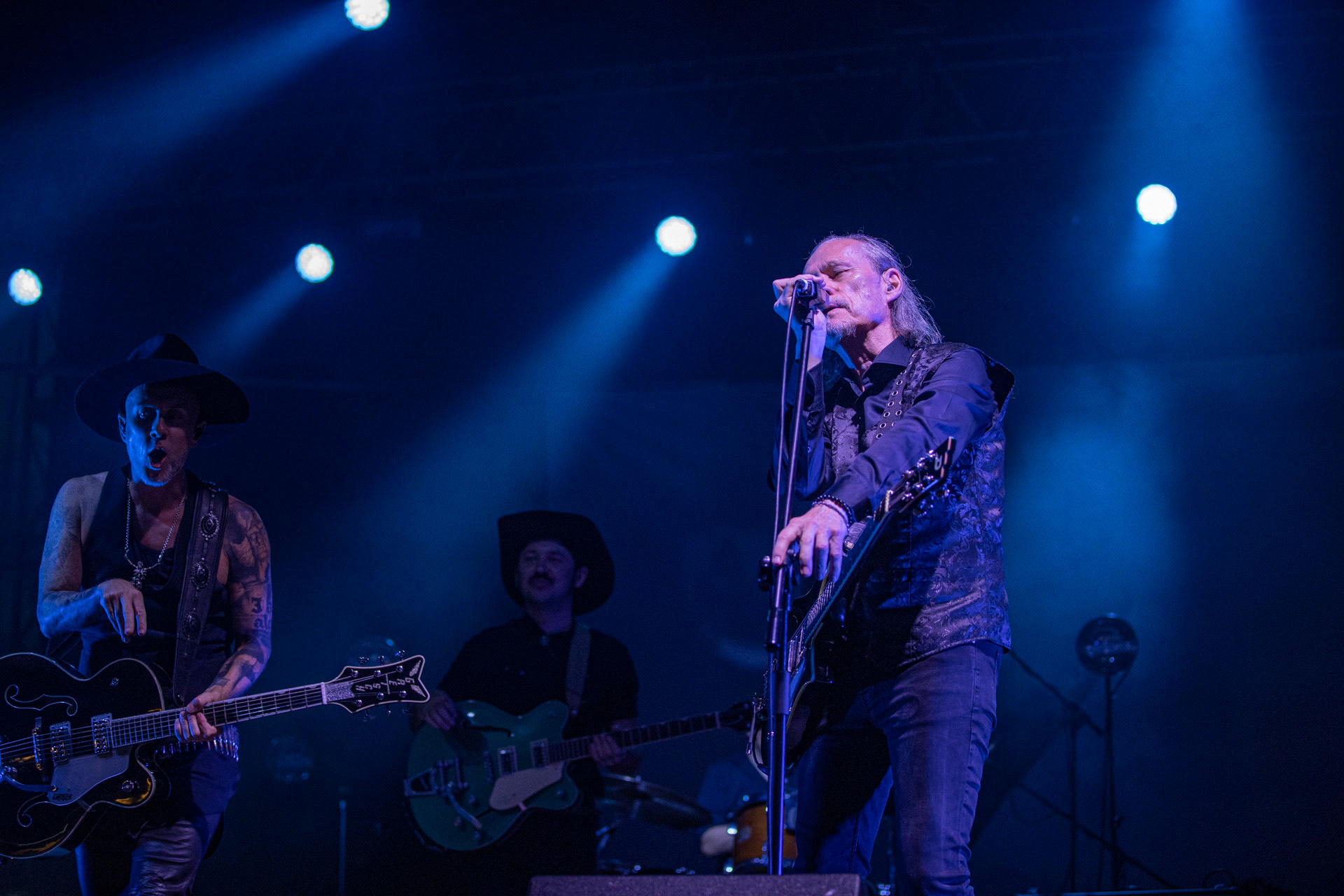 13.08.2021 koncert Me And That Man w Warszawie,Letnia scena Progresji, Gramy do Woli.n/z Adam Nergal Darski - gitara, wokal,n/z John Porter - gitara, wokal,Fot. Andrzej Wasilkiewicz/Reporter