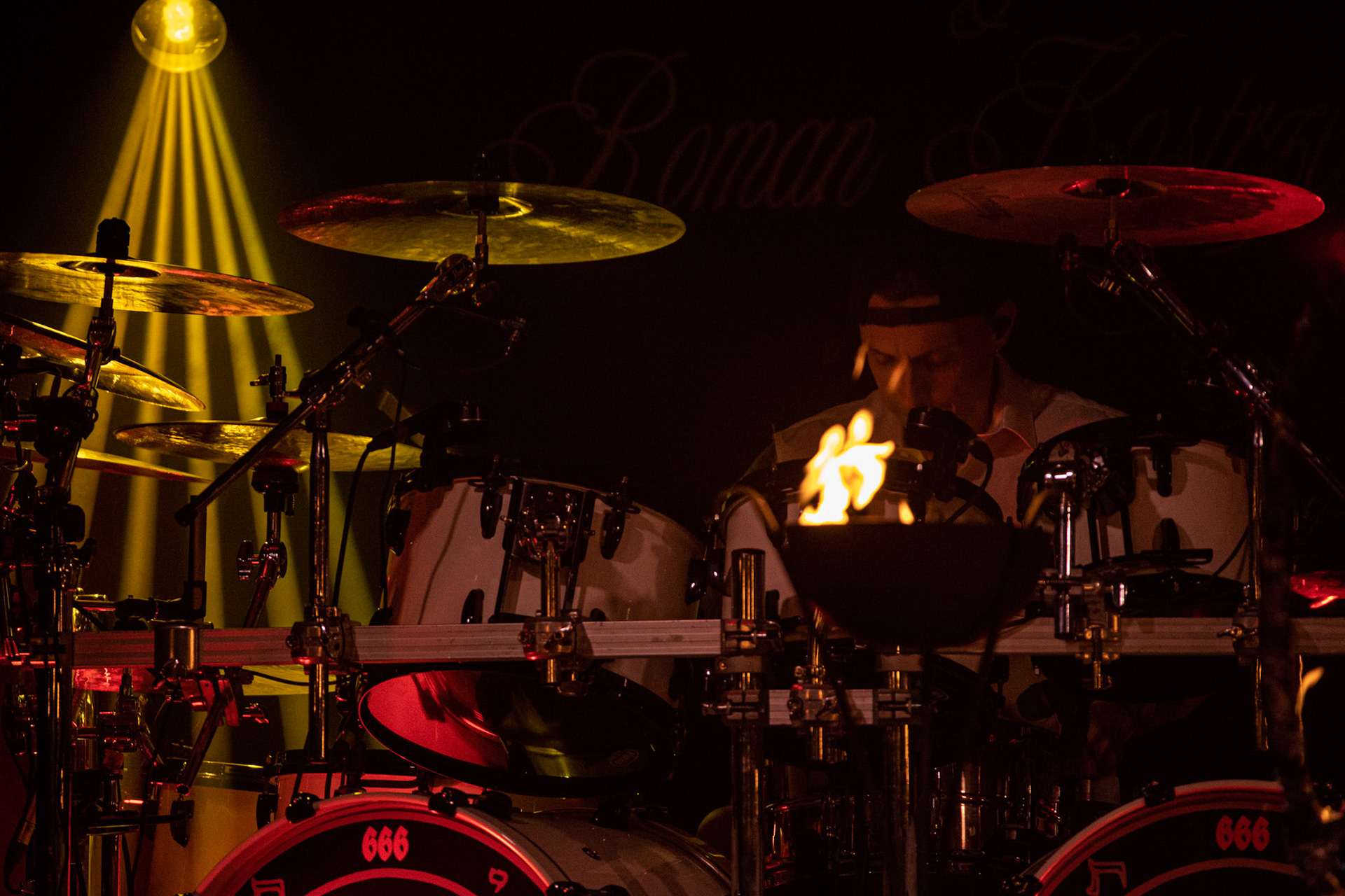 12.09.2021 - KAT i Roman Kostrzewski - koncert "Do zobaczenia w piekle" Wroclaw, Centrum Koncertowe A2.  Jacek Nowak – perkusja,fot. Andrzej kaziq Wasilkiewicz