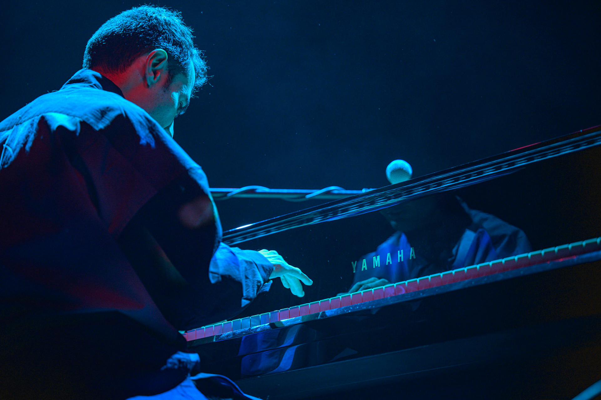 2023.11.07 Tigran Hamasyan Trio- jazz w warszawskim klubie Progresja! fot. Andrzej Wasilkiewicz/Reporter