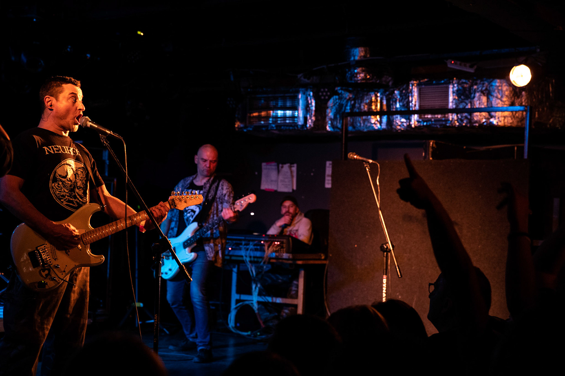 8.12.2018r Dezerter koncert Proxima, Robert Robal Matera gitara, wokal, Krzysztof Grabowski perkusja, fot. Andrzej Wasilkiewicz/Reporter