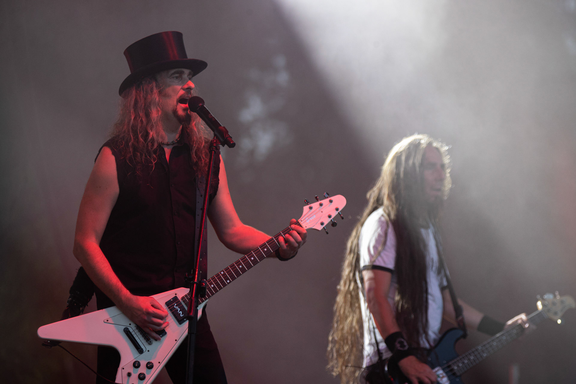 Hunter - postpandemoniczny koncert z okazji XXXV-lecia.Progresja - Gramy do Woli, Warszawa.Paweł „Drak” Grzegorczyk – wokal, gitara,Letnia Scena Progresji.fot. Andrzej Wasilkiewicz/Reporter