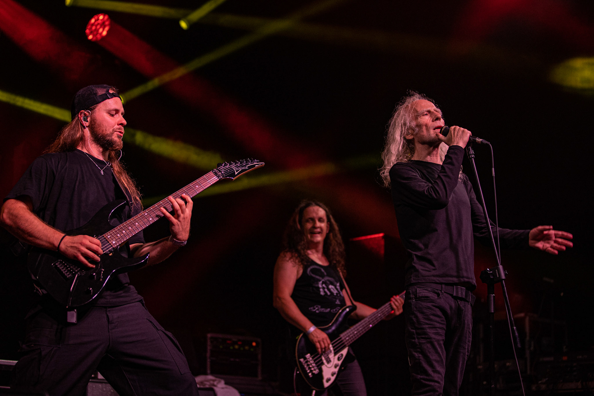 12.09.2021 - KAT i Roman Kostrzewski - koncert "Do zobaczenia w piekle" Wroclaw, Centrum Koncertowe A2.  Roman Kostrzewski – wokalJacek Nowak – perkusjaKrzysztof Pistelok – gitaraJacek Hiro – gitaraMichal Laksa – basGościnnie: Adam „Nergal” Darski (Behemoth)Piotr „Peter” Wiwczarek (Vader),Tomasz „Titus” Pukacki (Acid Drinkers)Adrian „Fred” Frelich (Dragon)Krzysztof „Fazi” Oset (ex-Kat)Piotr „Mancover” Mańkowski (Wolf Spider)Wacław „Vogg” Kiełtyka (Decapitated)Marek „Spider” Pająk (Vader)Jarek „Gronos” Gronowski (Dragon, ex-Kat)Paweł „Baitel” Pasek (Decapitated) Piotr Radecki (ex-Kat &amp; Roman Kostrzewski)fot. Andrzej kaziq Wasilkiewicz