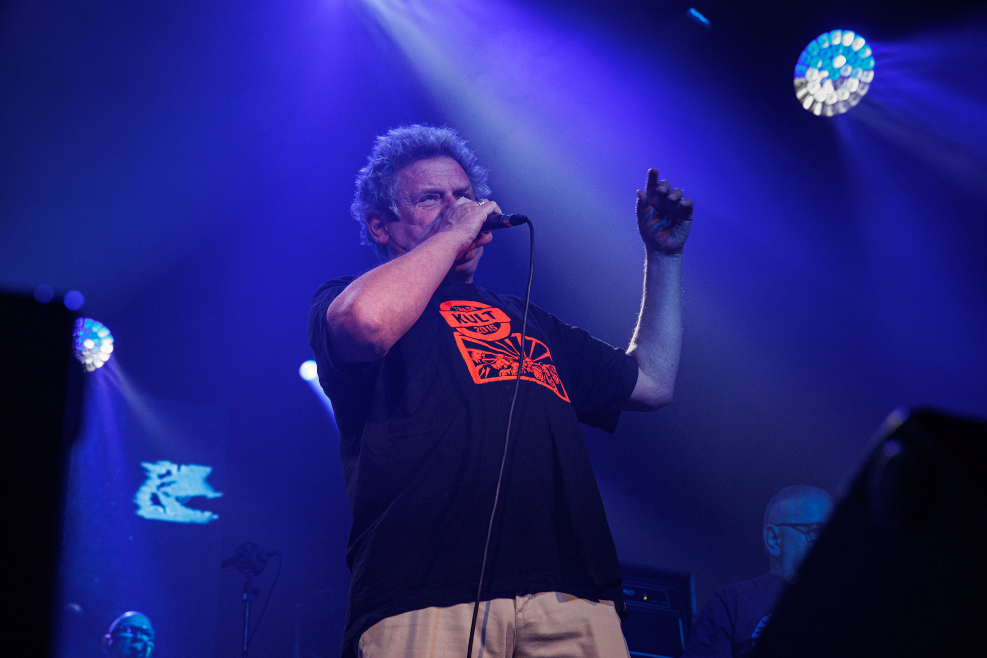 15.01.2022 KULT - koncert Pomaranczowa Trasa 2021/2022 - Warszawa Stodoła, Kult konczy w doskonalej formie przeniesiony z jesieni ostatni koncert Pomaranczowej Trasy 2021, publicznosc nie zawiodla, pelna sala.   n/z Tomasz Goehs perkusja,Rock, rock progresywny, rock alternatywny, punk, nowa fala, polski rock.fot. Andrzej kaziq Wasilkiewicz/Reporter