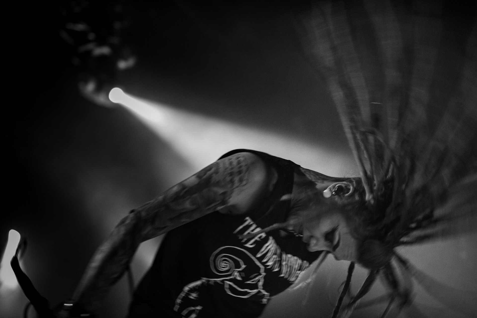 01.03.2019 Infected Rain- koncert warszawska Progresja, Infected Rain Moldovan nu metal, nu metalcore,
Vadim "Vidick" Ozhog - guitars, 
Vladimir Babici - bass, 
Serghei Babici - guitars, 
Eugen Voluta - drums,
Elena "Lena Scissorhands" Cataraga - vocals,