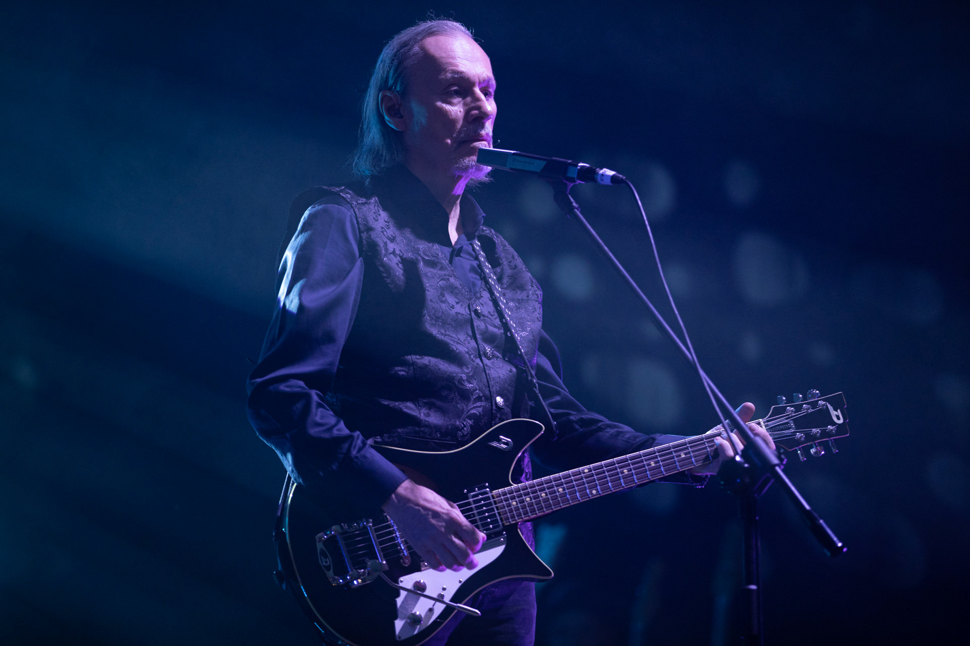 13.08.2021 koncert Me And That Man w Warszawie,Letnia scena Progresji, Gramy do Woli.n/z John Porter - gitara, wokal,Fot. Andrzej Wasilkiewicz/Reporter