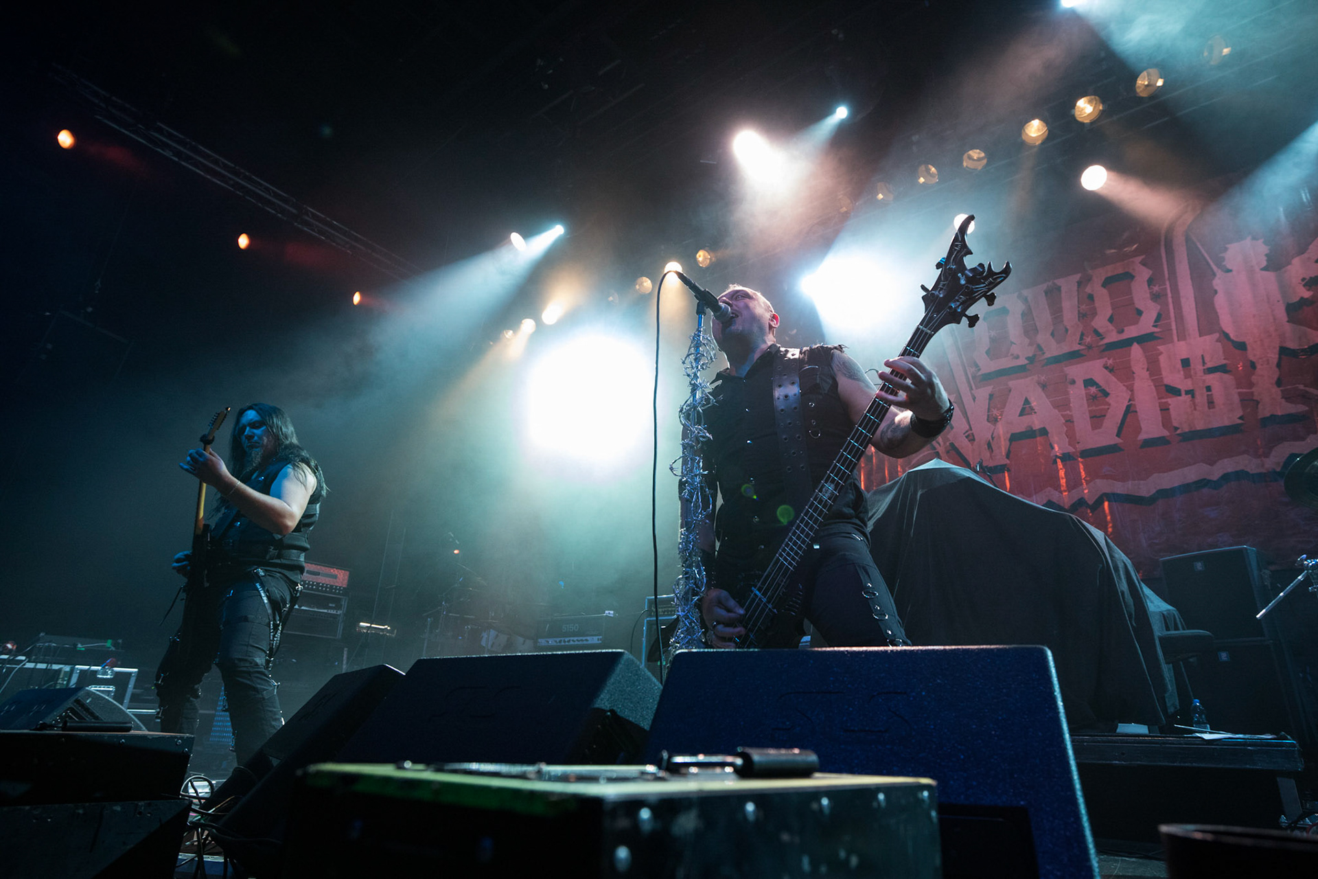 Legendy Metalu QUO VADIS - Thrash Metal - koncert Legendy Metalu w warszawskiej Progresji,Tomasz "Skaya" Skuza - bass/vocalIan "Źdźbło" Bemolator- guitarMateusz "Matek" Lazar - guitarSzymon "Sajmon" Synówka - drumsfot. Andrzej kaziq Wasilkiewicz