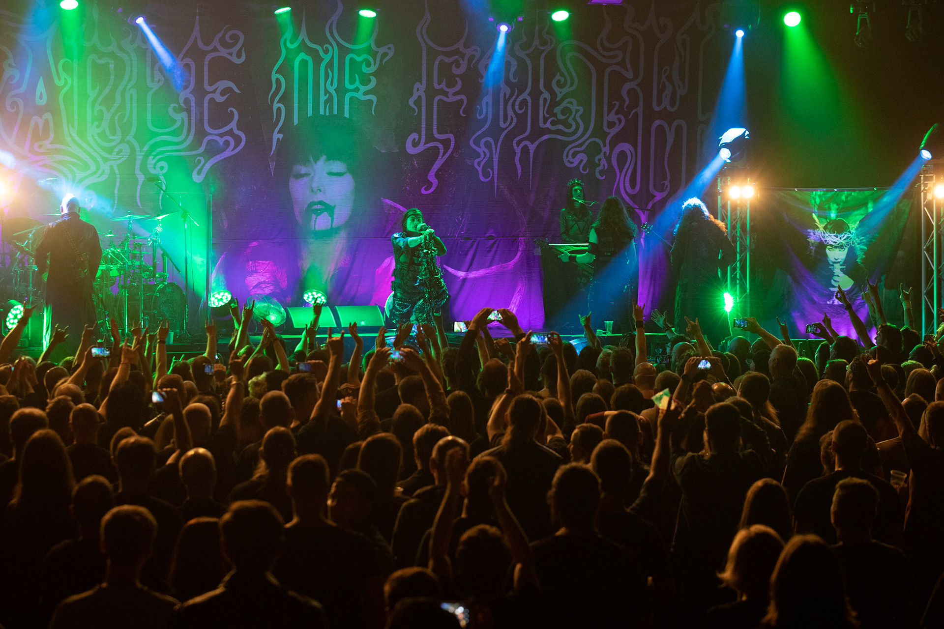 CRADLE OF FILTH - UK. black metal, metal symfoniczny, metal gotycki,
Dani Filth - Vocals,
Martin Skaroupka - Drums, Keyboards and Orchestrations,
Daniel Firth - Bass,
Richard Shaw - Guitar,  
Ashok - Guitar,  
Lindsay Schoolcraft - Narrative vocals,
Nuclear Blast Records
Knockoutprod
fot. Andrzej kaziq Wasilkiewicz/Reporter