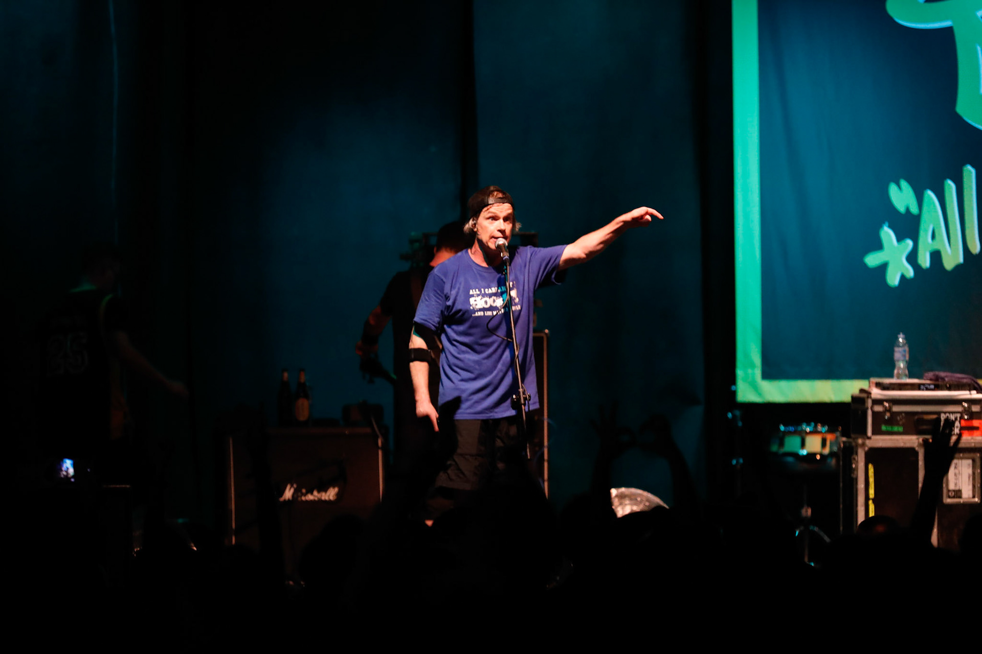 Dog Eat Dog - USA - hardcore, punkrock, rap, metal, hip hop,reggae, soul, funk,
Dave Neabore (bass), 
John Connor (vocals), 
Brandon Finley (drums) 
Roger Hämmerli (guitar)
Bozez (sax & beer)
koncert w Warszawskiej Progresji w ramach trasy 25 lat All Boro Kings zespołu Dog Eat Dog.
fot. Andrzej Wasilkiewicz/Reporter