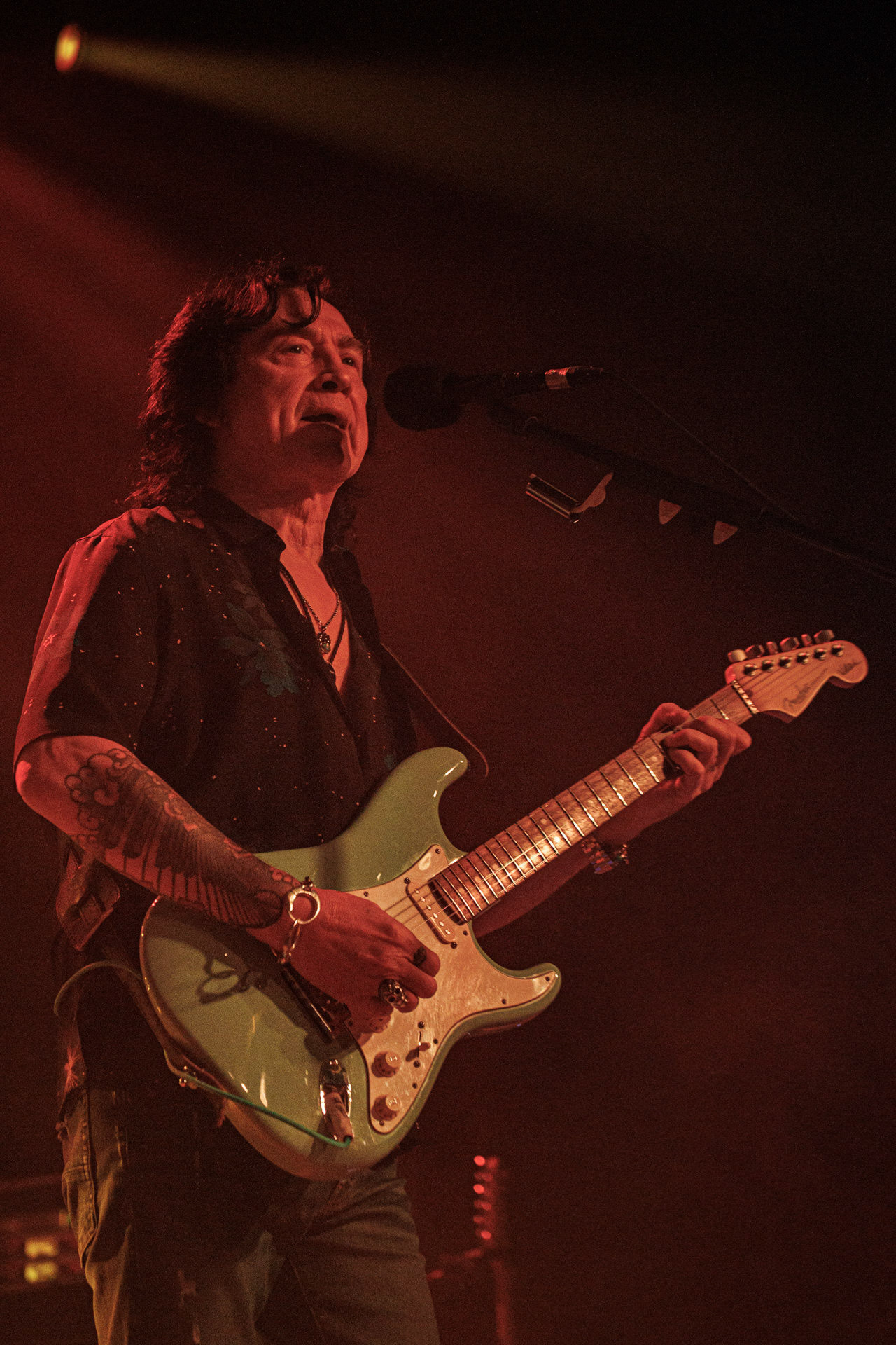 Koncerty Lady Pank - LP1 - w Klubie Stodola. LP1 - 35 lata od premiery albumu.n/z. Jan Borysewicz – gitara,  Fot. Andrzej kaziq Wasilkiewicz/Reporter