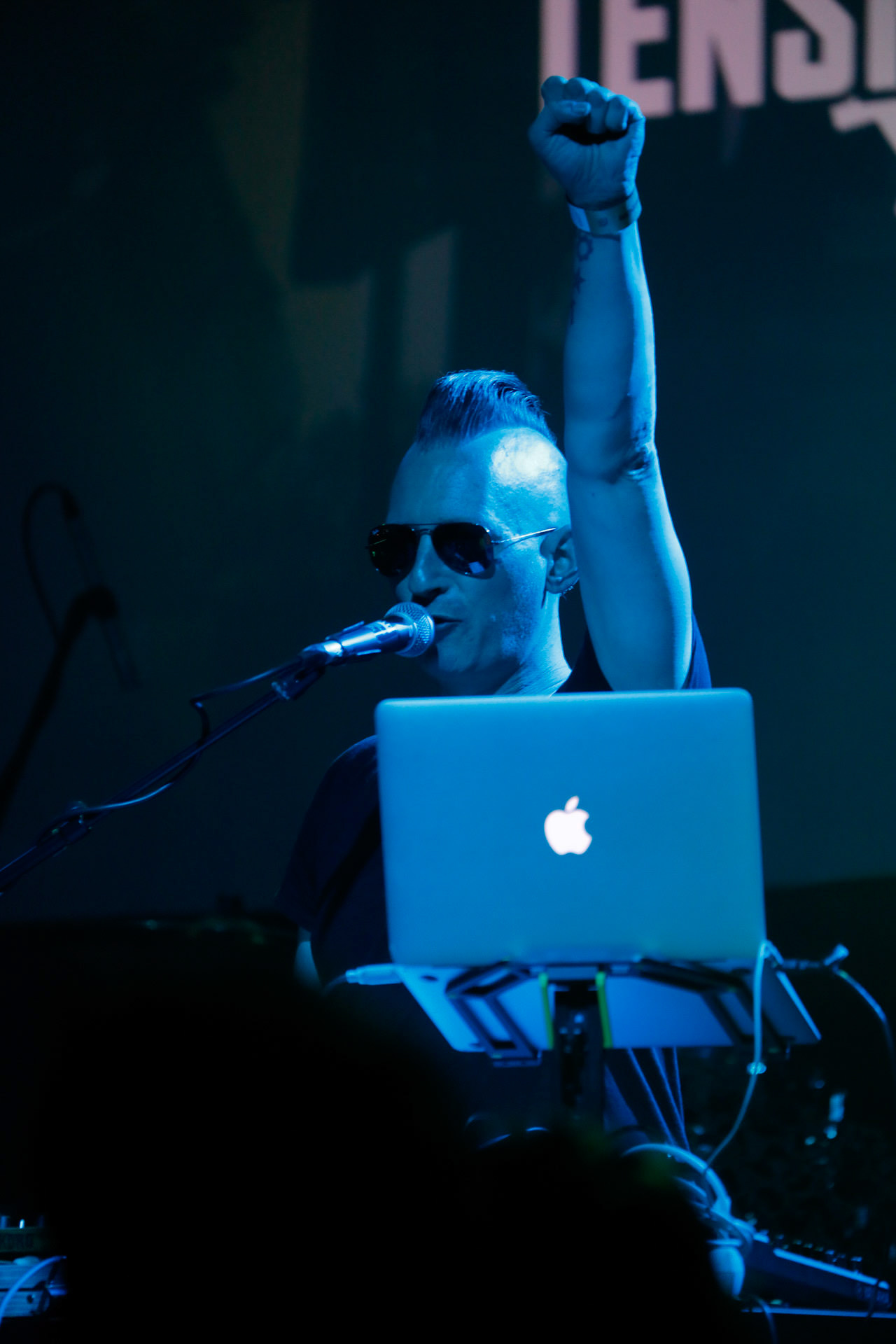 9.08.2022 TENSION CONTROL (Niemcy) - Oldschool EBM - Warszawski koncert w Progresji.  WiniaryBookings,fot. Andrzej Wasilkiewicz/kaziq.com