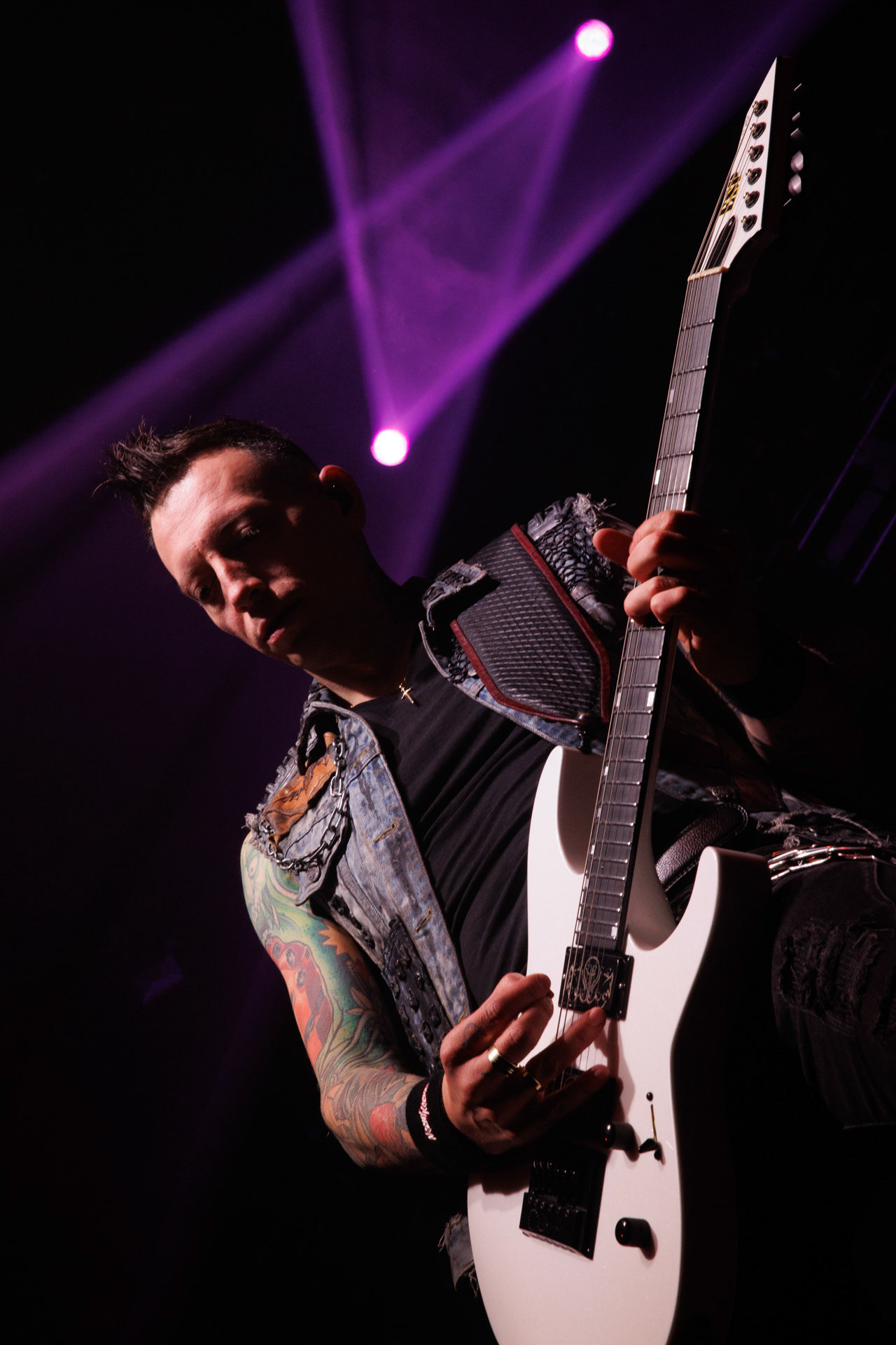 18.12.2021 Nocny Kochanek - Antysylwester Antyradia,18 lat klubu Progresja,Nocny Kochanek - koncert Warszawa,Progresja, Zdrajcy Metalu, klasyczny heavy metal, Alter Ego, Night Mistress.n/z Arkadiusz Majstrak – gitara, Fot. Andrzej Wasilkiewicz/Reporter