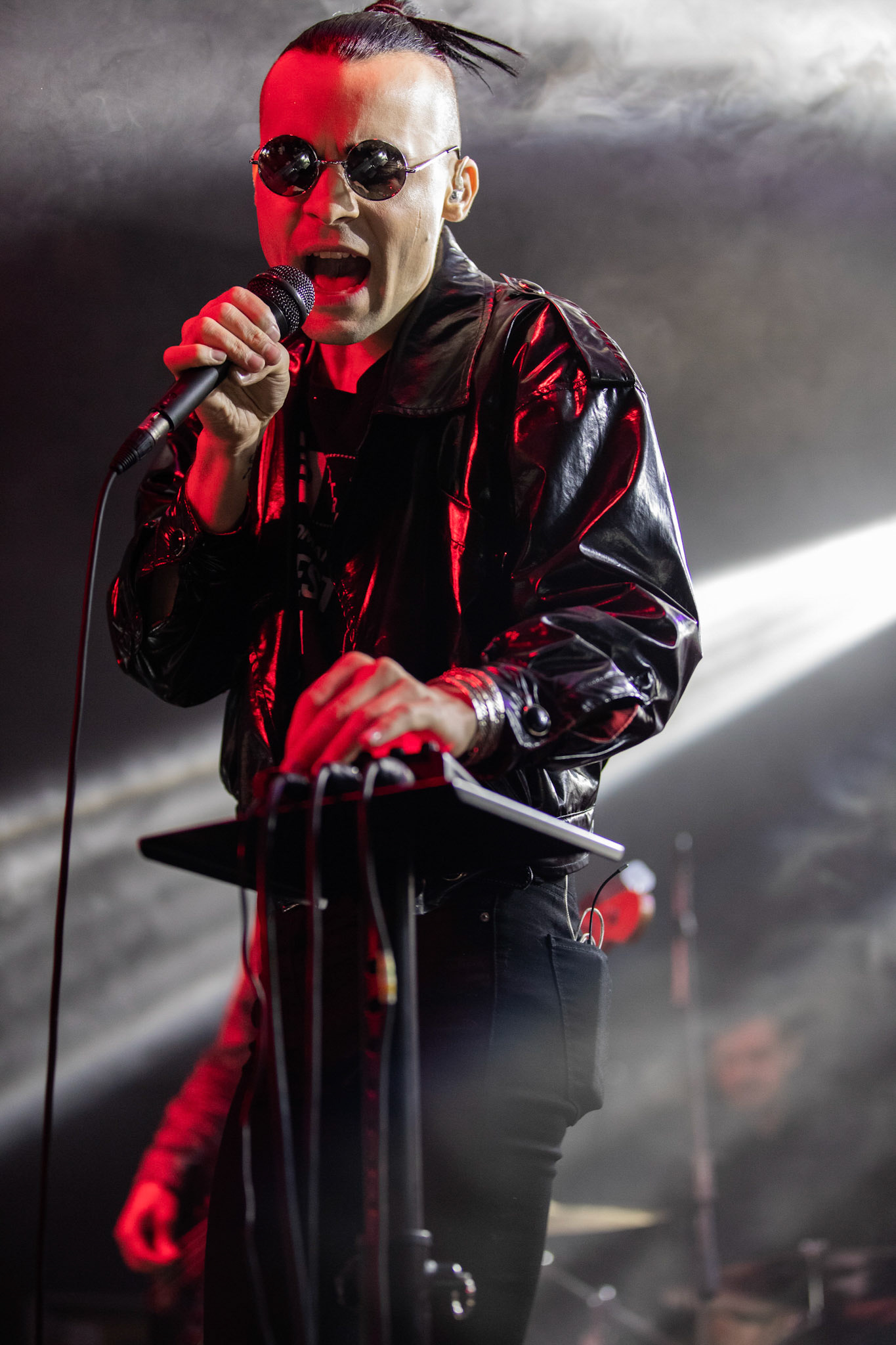 2.04.2019 Decadent Fun Club (Polska)  alternative post-punk, dark pop
Paveu Ostrovsky vocal, 
Jasiek Łukomski bass, 
Mateusz Gągol synths, 
Kamil Cegiełka drums,
klub Kwadrat,
Knock Out Productions,