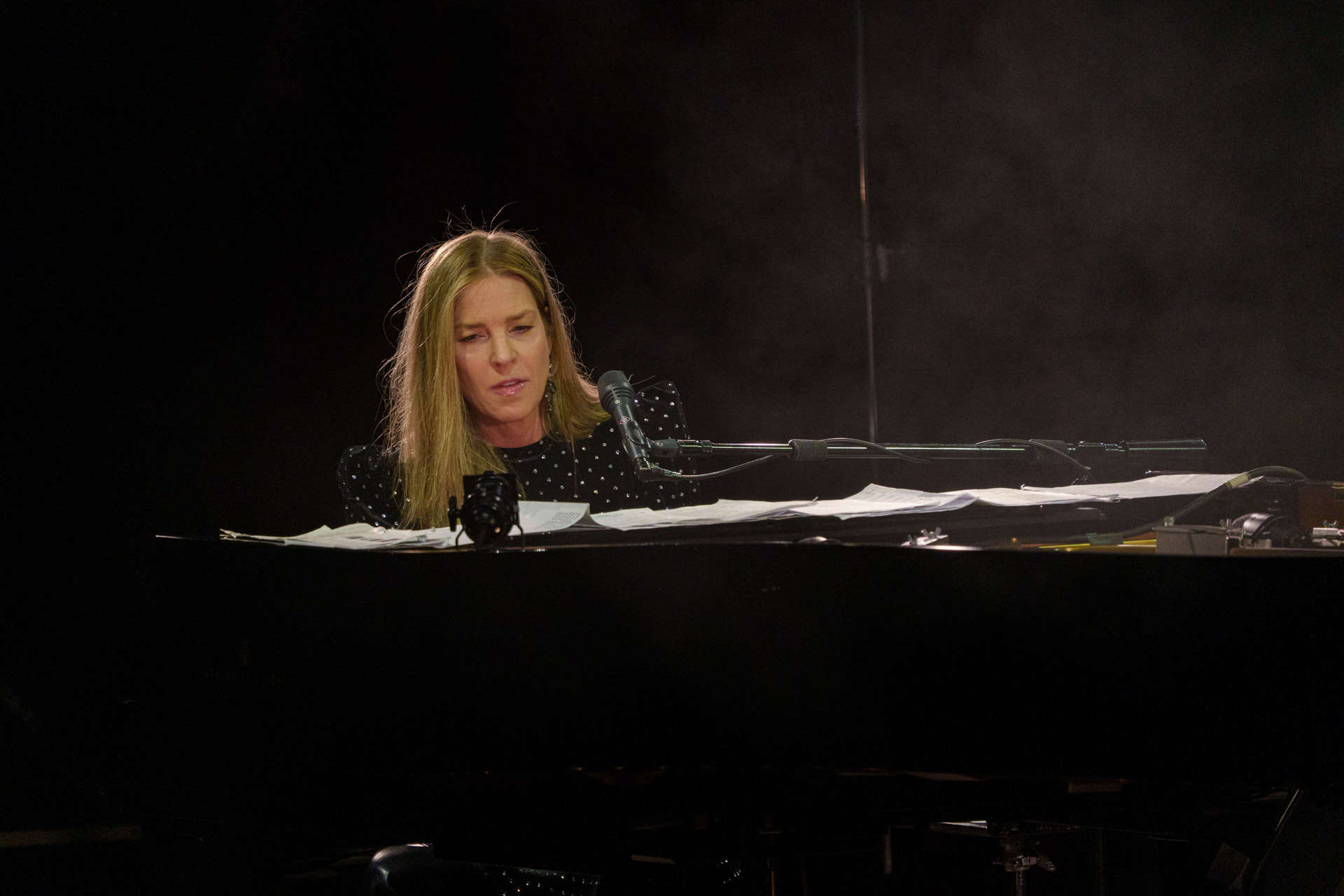 9.05.2023 Kanadyjska ikona jazzu Diana Krall, warszawski koncert na Torwarze. Produkcja Knock Out Productions.fot. Andrzej Wasilkiewicz/kaziq.com