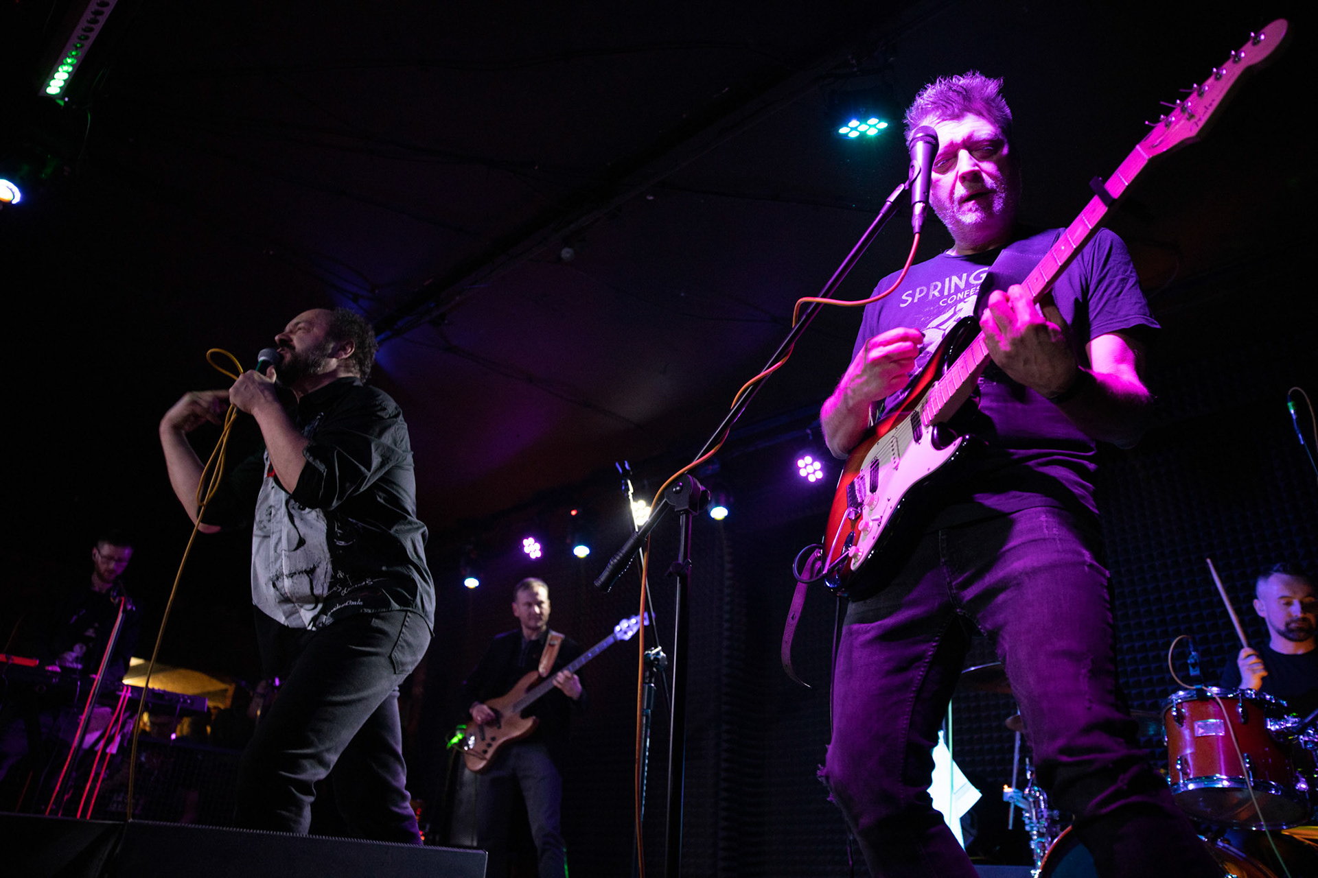 14.02.2020  Dr MISIO koncert w warszawskim Remoncie w ramach trasy Punky Reggae live 2020 N/Z  Gitara: Paweł Derentowicz
 fot. Andrzej Wasilkiewicz/REPORTER