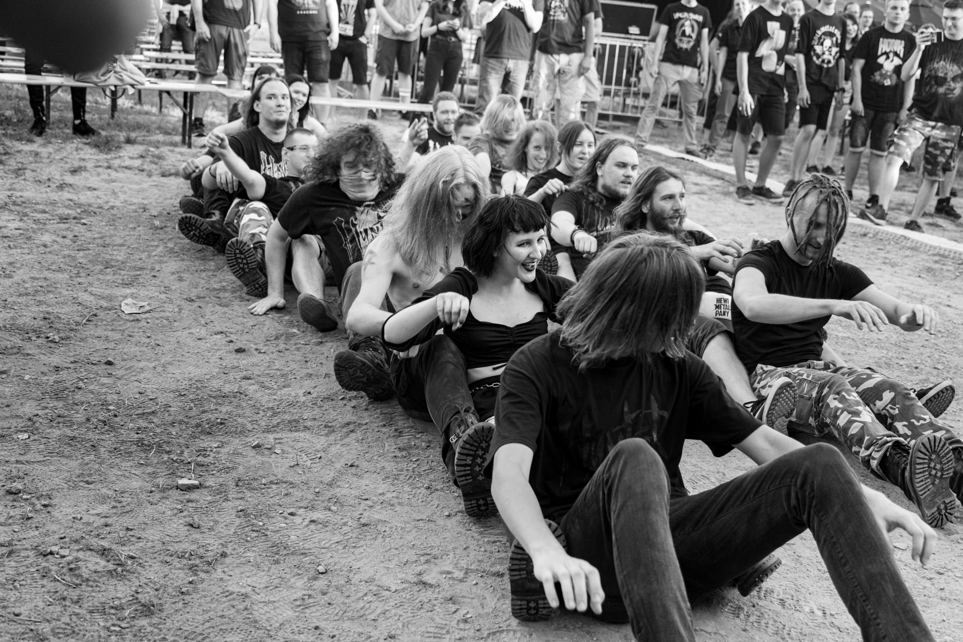 Hunter - postpandemoniczny koncert z okazji XXXV-lecia.Progresja - Gramy do Woli, Warszawa.Publicznosc Huntera. Letnia Scena Progresji.fot. Andrzej Wasilkiewicz/Reporter