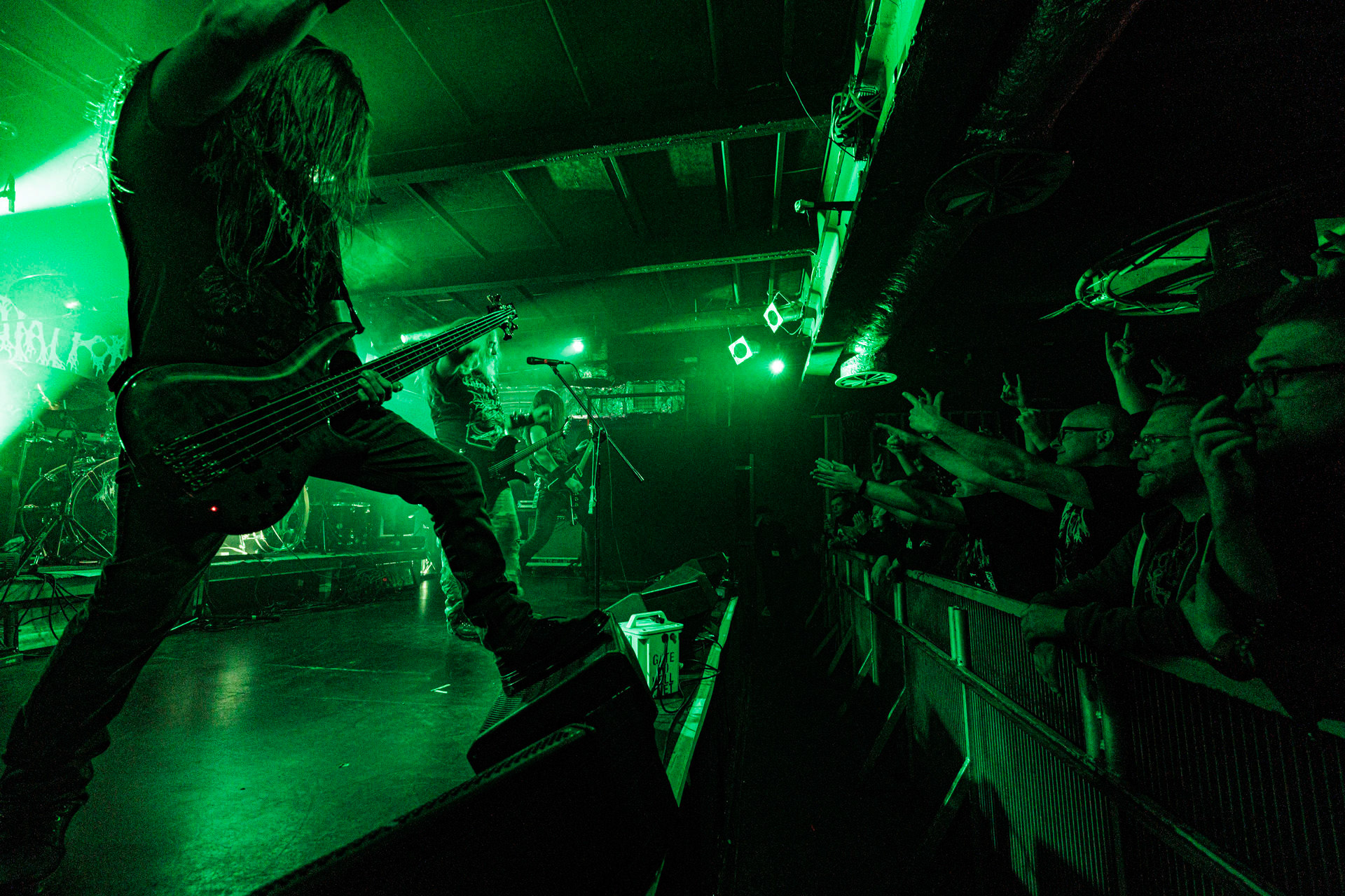 21.10.2022 - 𝗜𝗡𝗖𝗔𝗡𝗧𝗔𝗧𝗜𝗢𝗡 - amerykanski death metal w warszawskiej Proximie.Morderczy death metal na maksymalnie niskim stroju, halasie i chaosie nigdy nie stracil na sile - niezaleznie czy mowimy o swietnej nowej plcie, czy o kultowych strzalach rzedu "Onward to Golgotha". Sklad dowodzony przez Johna McEntee nigdy nie pudluje - na zywo rowniez.John McEntee - gitara, wokal, Kyle Severn - perkusja Alex Bouks - gitara,Chuck Sherwood - gitara basowa,Death metal, Black metal, Metal, Death-doom, Produkcja Knock Out Productions,fot. Andrzej Wasilkiewicz/Reporter