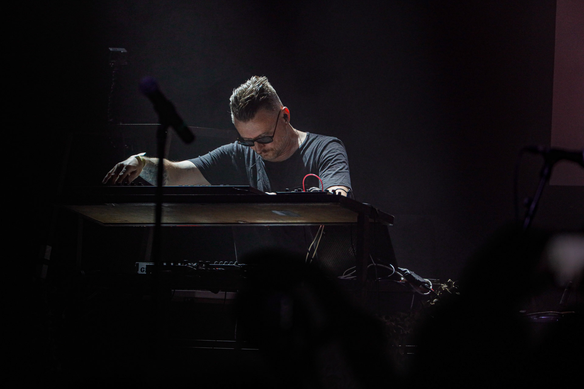 9.08.2022 FRONT LINE ASSEMBLY (Metropolis Records/Kanada) - Industrial/EBM - Warszawski koncert w Progresji.  WiniaryBookings,fot. Andrzej Wasilkiewicz/kaziq.com