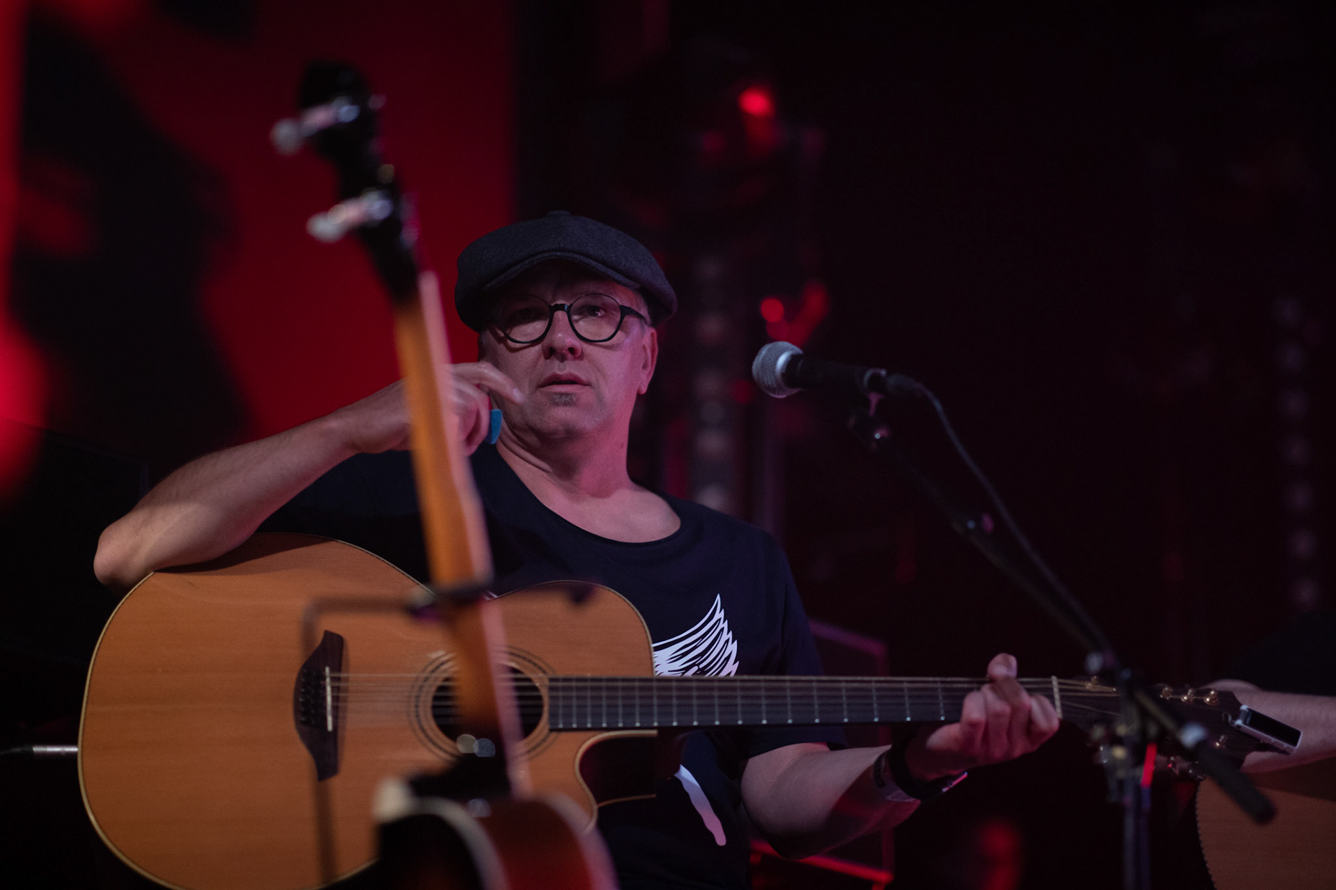 KULT - koncert w Trasy AKUSTIK 2021 - klub Stodola Warszawa 4.06.2021 n/z Kazik Staszewski wokal,Wojciech Jabłonski gitara,Piotr Morawiec gitara,Ireneusz Werenski bas,Tomasz Goehs perkusja,Konrad Wantrych klawisze,Janusz Zdunek trabka,Mariusz Godzina saksofony,Jarosław Wazny puzon,Rock, rock progresywny, rock alternatywny, punk, nowa fala.fot. Andrzej kaziq Wasilkiewicz/kaziq.com