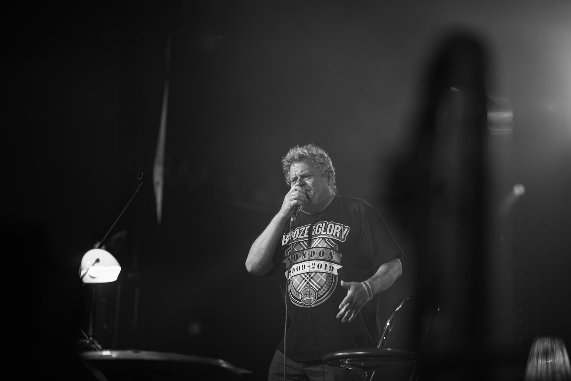 KULT - koncert w Trasy AKUSTIK 2021 - klub Stodola Warszawa 4.06.2021 n/z Kazik Staszewski wokal,Wojciech Jabłonski gitara,Piotr Morawiec gitara,Ireneusz Werenski bas,Tomasz Goehs perkusja,Konrad Wantrych klawisze,Janusz Zdunek trabka,Mariusz Godzina saksofony,Jarosław Wazny puzon,Rock, rock progresywny, rock alternatywny, punk, nowa fala.fot. Andrzej kaziq Wasilkiewicz/kaziq.com