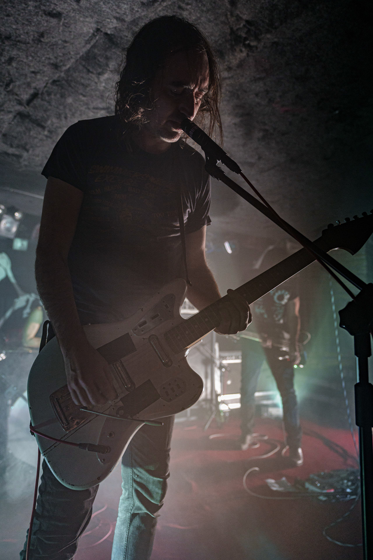 2023.02.6 - A Place To Bury Strangers (USA / Dedstrange) - noise rock.Warszawa VooDoo, Winiary Bookings. Fot. Andrzej Wasilkiewicz/Reporter