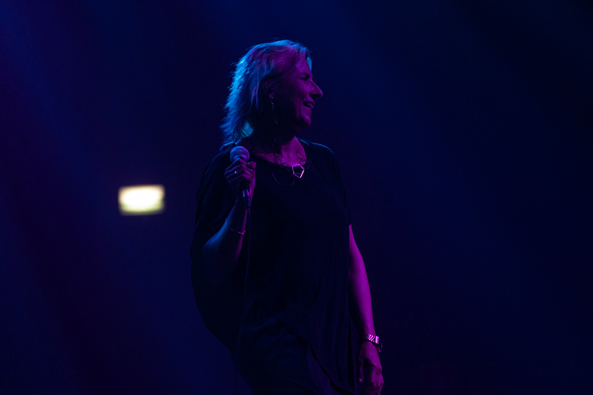 30.08.2022 Fundacja Bezpieczne Niebo wraz z klubem Progresja serdecznie zapraszają na specjalny koncert charytatywny dla Szymona Stankiewicza, który walczy z nowotworem.  KASIA NOWICKA - NOVIKA (wraz z DJ Spox).Od lat jedna z najbardziej aktywnych postaci na polskiej scenie muzycznej.Wokalistka, która początkowo udzielała się w zespole Futro i u boku Smolika, asolowo zadebiutowała w 2006 roku albumem „Tricks Of Life” nominowanym doPaszportu Polityki. Kolejne płyty: „Lovefinder” (2010) i album z remixami „Mixfinder” (2011) zostały nagrodzone Fryderykami w kategorii klubowej. Ostatni solowy album Noviki zatytułowany „Bez Cukru” ukazał się w 2019 roku i zebrał świetne recenzje, a piosenki „Lekko” i „Słabości” często gościły na antenach radiowych. W roku 2021 Novika obchodziła jubileusz 20 lat obecności na scenie i wydała z tej okazji album z nowymi wersjami jej przebojów – Novika 2.0.Chociaż nie gra już jako dj, Novika regularnie występuje wokalnie w klubach w całym kraju w ramach duetu Novika &amp; Mr.Lex. Zagrała na najważniejszych polskich festiwalach (Open’er, FreeForm, Audioriver, Tauron Nowa Muzyka). Od przeszło 15. lat prowadzi również autorskie audycje radiowe. Gościła już na antenach wielu stacji, obecnie prowadzi audycję Lekko w Radiu KAMPUS.Organizacja Progresja i Fundacja Bezpieczne Niebo. fot. Andrzej Wasilkiewicz/kaziq.com