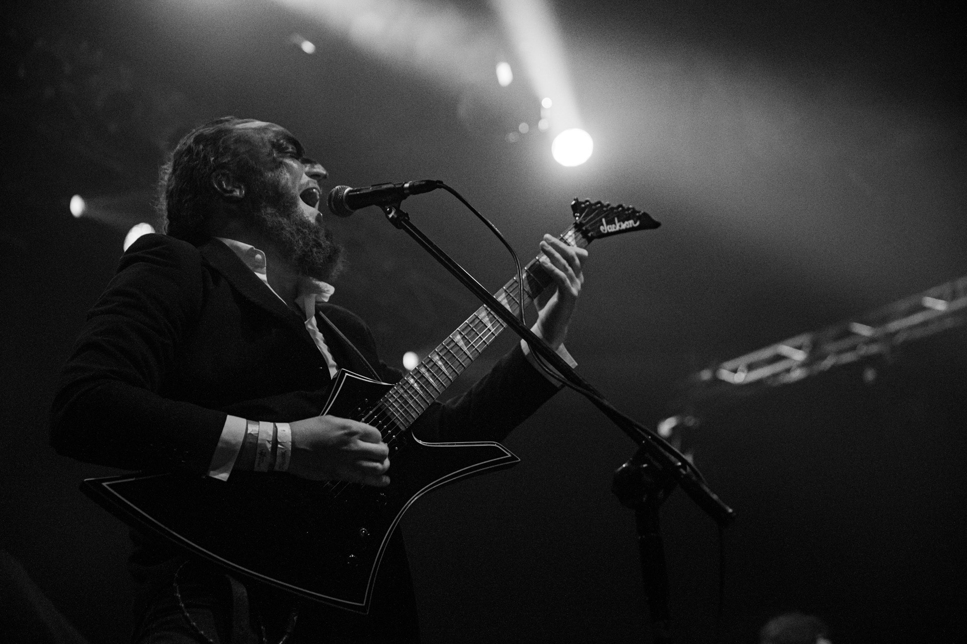 18.12.2021 Masturbator - Antysylwester Antyradia, 18 lat klubu Progresja,n/z Vithor/ growl-git, n/z Raefoth/bas, n/z Czaha/beki, n/z Mayhem/git,metal, blackmetal, thrashmetal, satanic old skull metal, fot. Andrzej Wasilkiewicz/Reporter