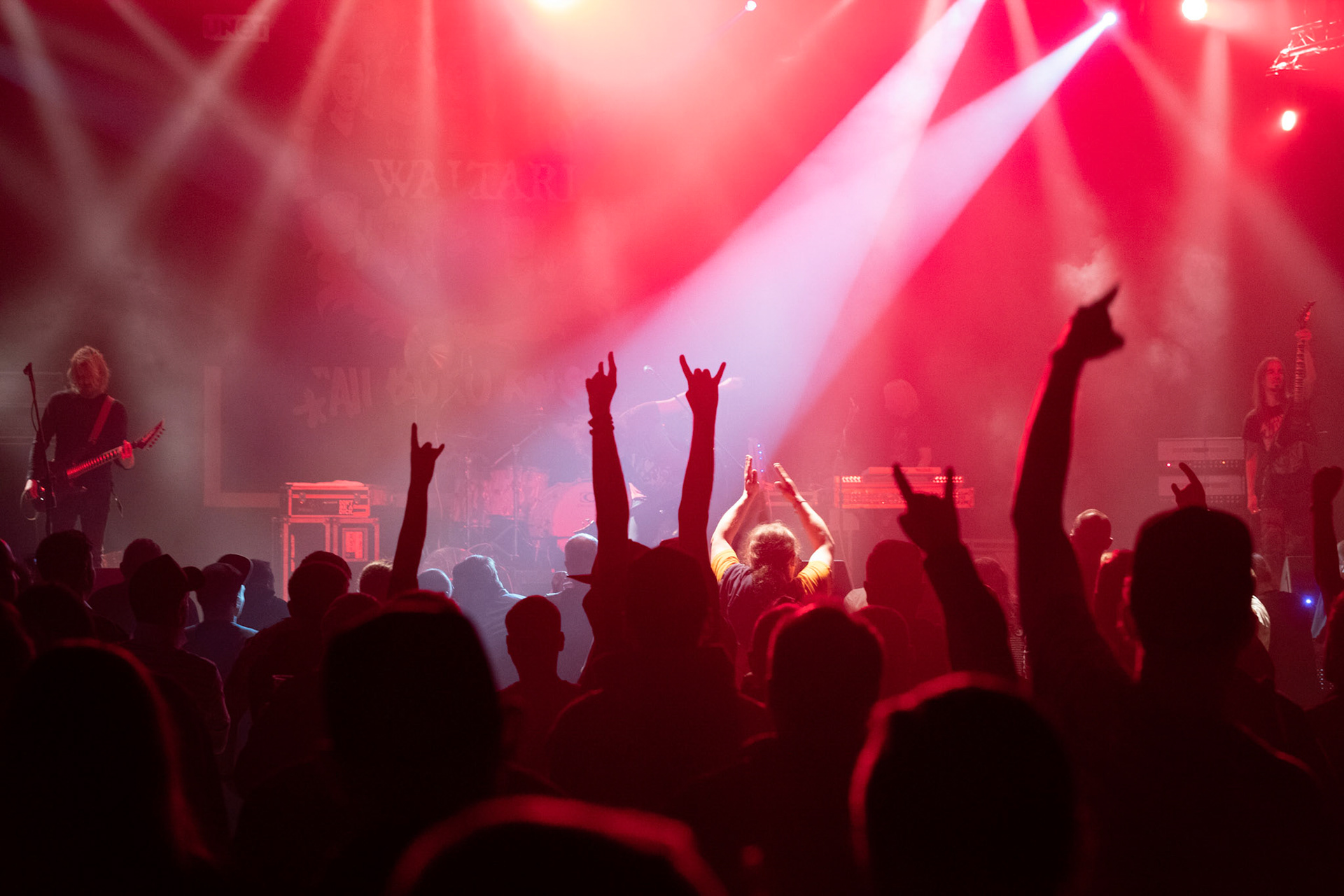 Waltari - Finlandia - Crossover Rock, punk, metal, chaos,
Kari "Kärtsy" Hatakka, 
Jariot Lehtinen, 
Sami Yli-Sirniö, 
Ville Vehviläinen, 
Jani Hölli, 
koncert w Warszawskiej Progresji w ramach trasy 25 lat All Boro Kings zespołu Dog Eat Dog.
fot. Andrzej Wasilkiewicz/Reporter