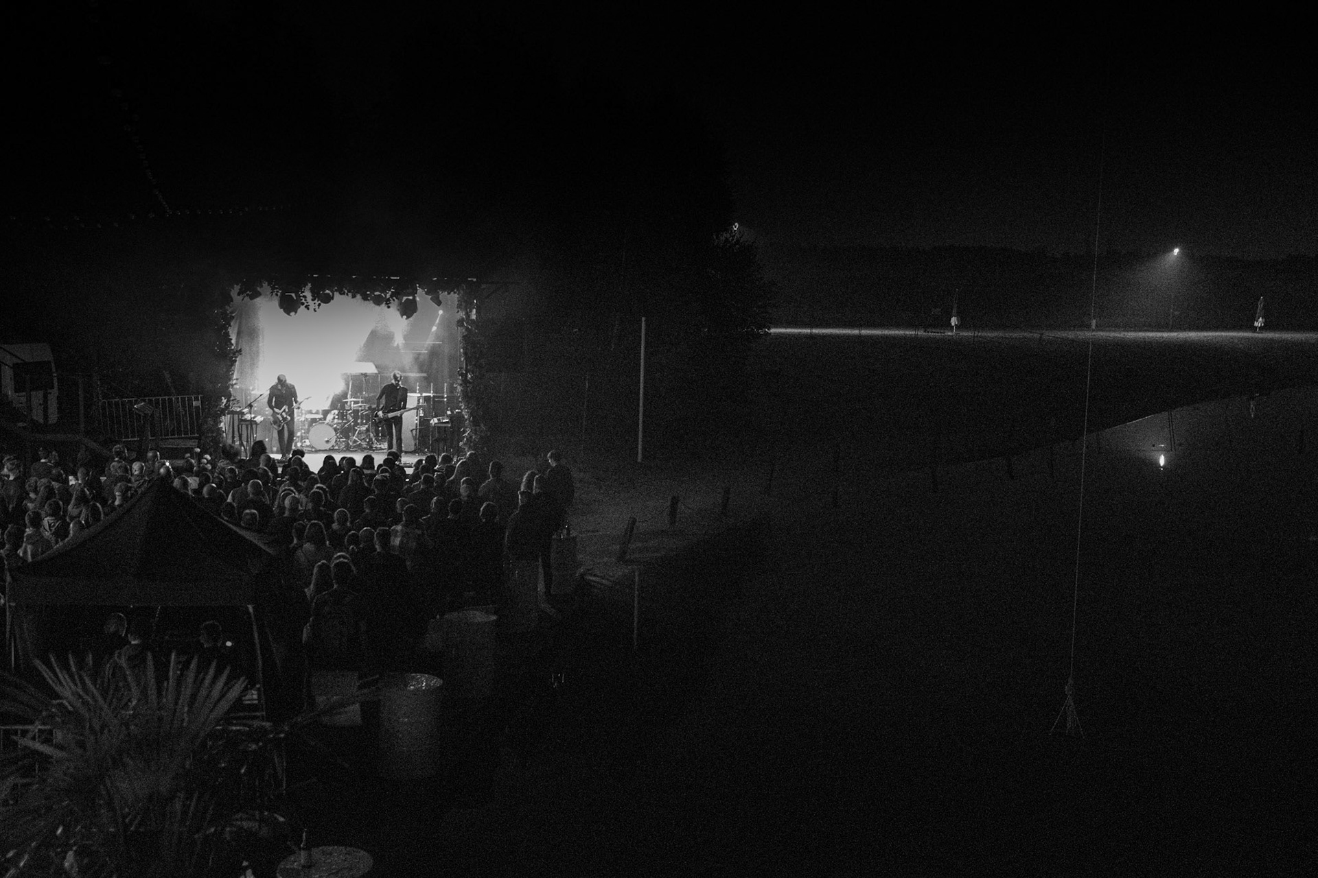 27.08.2021 TIDES FROM NEBULA koncert, Warszawa klub REJS,Lato w Plenerze, Winiary Bookings, Mystic Production,Post-rock, muzyka alternatywna, progresywny rock.n/z Maciej Karbowski – gitara, instrumenty klawiszowen/z Przemek Weglowski – gitara basowan/z Tomasz Stolowski – perkusjaFot. Andrzej Wasilkiewicz/Reporter