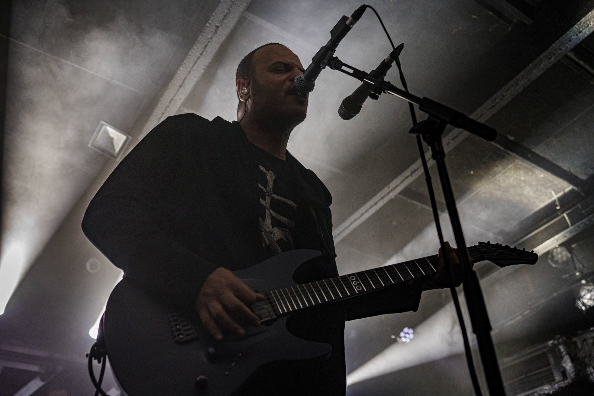 6.12.2022 Zeal &amp; Ardor - Warszawa.Szwajcarski industrial metal, blackgaze, awant-garde, afroamerykanski spirytualizmu z black metalem,n/z Manuel Gagneux - wokal, gitara,Knock Out Productions,Klub Proxima,Fot. Andrzej Wasilkiewicz/Reporter