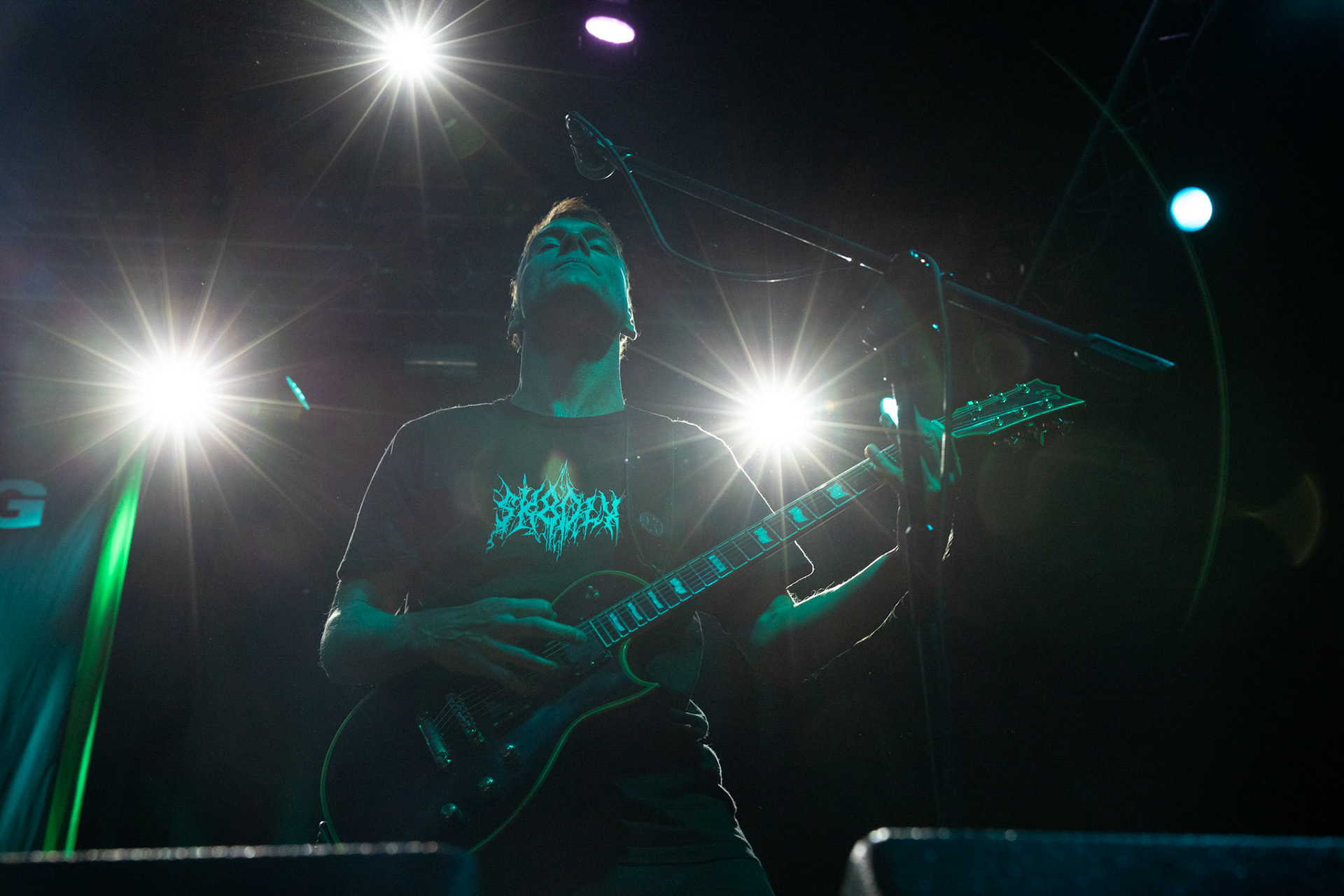 Dog Eat Dog - USA - hardcore, punkrock, rap, metal, hip hop,reggae, soul, funk,
Dave Neabore (bass), 
John Connor (vocals), 
Brandon Finley (drums) 
Roger Hämmerli (guitar)
Bozez (sax & beer)
koncert w Warszawskiej Progresji w ramach trasy 25 lat All Boro Kings zespołu Dog Eat Dog.
fot. Andrzej Wasilkiewicz/Reporter