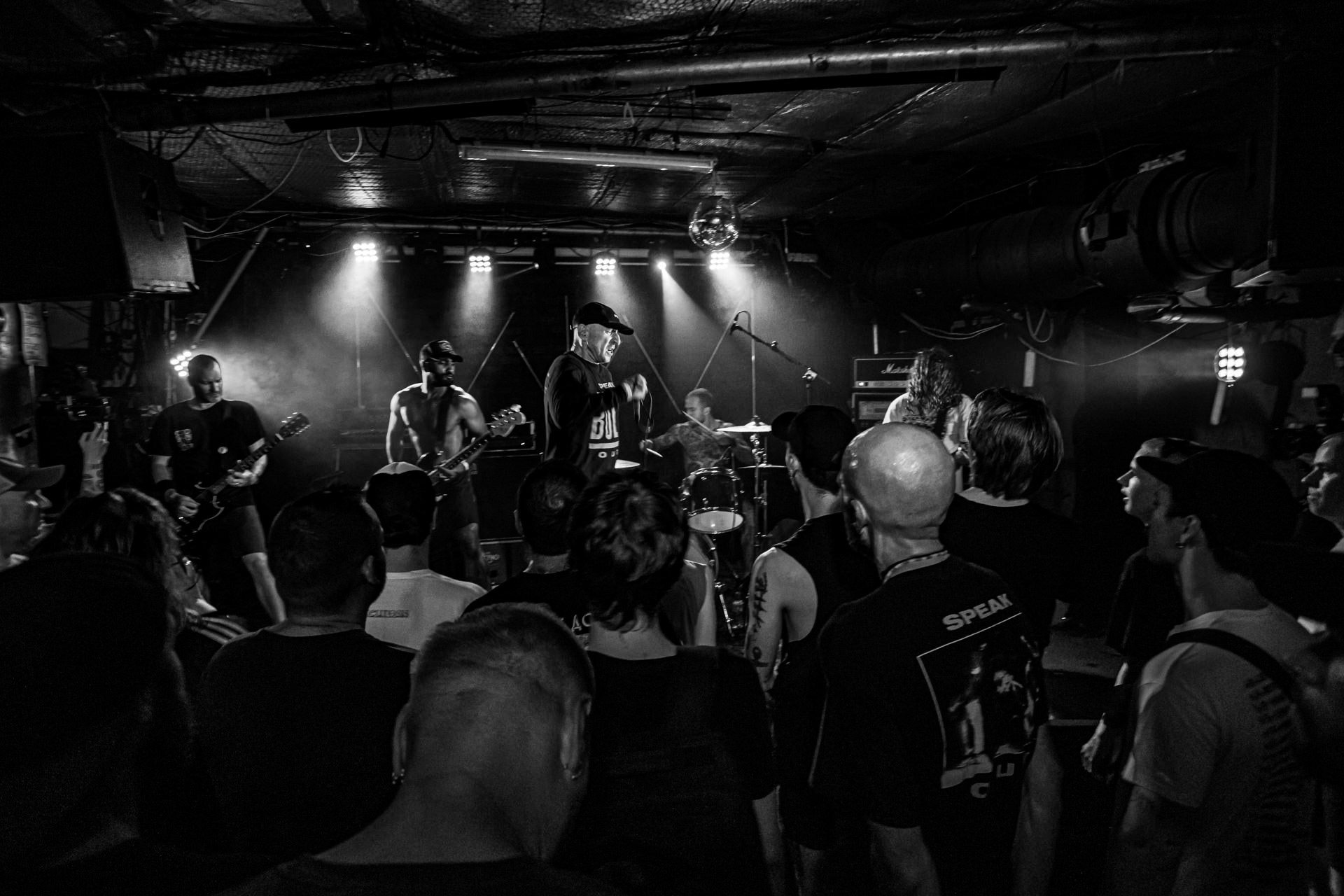 26.07.2022 CHANGE przed Youth of Today Warszawski koncert w Hydrozagadce. Produkcja WiniaryBookings. fot. Andrzej Wasilkiewicz/kaziq.com