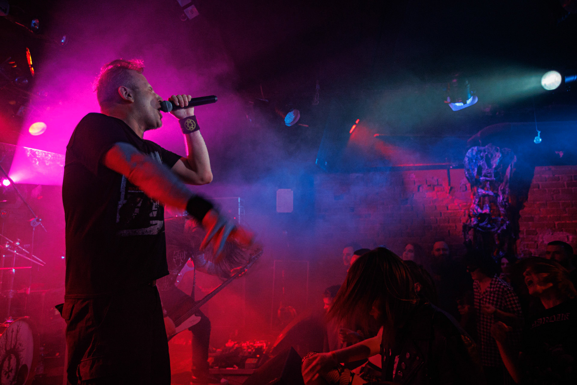 18.03.2022 VIRGIN SNATCH - INFERNALIS RESURGENTIS - Warszawski koncert zespolu VIRGIN SNATCH,thrash metal, death metal,n/z Lukasz "Zielony" Zielinski wokal,fot. Andrzej Wasilkiewicz/Reporter