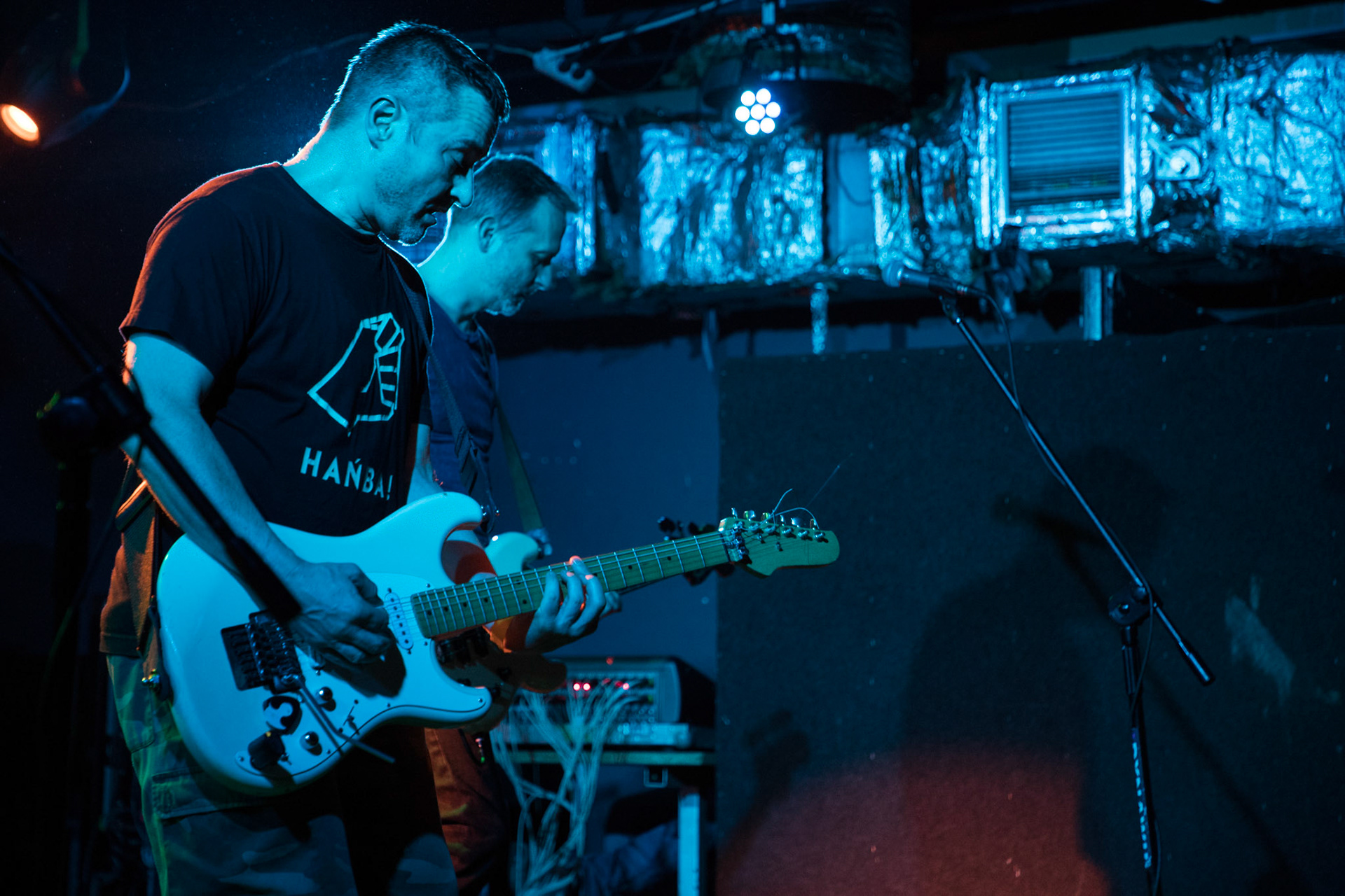 9.12.2017r Dezerter koncert Proxima, Robert Robal Matera gitara, wokal, Krzysztof Grabowski perkusja , Jacek Chrzanowski gitara basowa fot. Andrzej Wasilkiewicz/Reporter