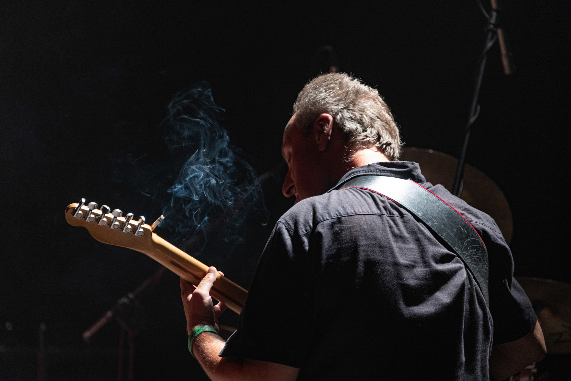 30.08.2022 Fundacja Bezpieczne Niebo wraz z klubem Progresja serdecznie zapraszają na specjalny koncert charytatywny dla Szymona Stankiewicza, który walczy z nowotworem. NiechęćMuzyka Niechęci to jazzowa improwizacja i syntezatorowe brzmienia, które swobodnie przeplatają się z wpływami rocka progresywnego oraz muzyki filmowej. W ich kompozycjach snuje się niezwykle osobista opowieść – mroczna choć nastrojowa, agresywna acz pełna elegancji. Jazgotliwy odjazd rejestrowany ,,na setkę” i zapięty w kaftan najwyższej klasy produkcji studyjnej.Niechęć zagrała setki koncertów w kraju i zagranicą, w tym wystąpiła na wielu znaczących festiwalach: Colours of Ostrava (Czechy), Open’er Festival, Tauron Nowa Muzyka, Copenhagen Jazz Festival (Dania) czy Glimps Festival (Belgia).  Organizacja Progresja i Fundacja Bezpieczne Niebo. fot. Andrzej Wasilkiewicz/kaziq.com