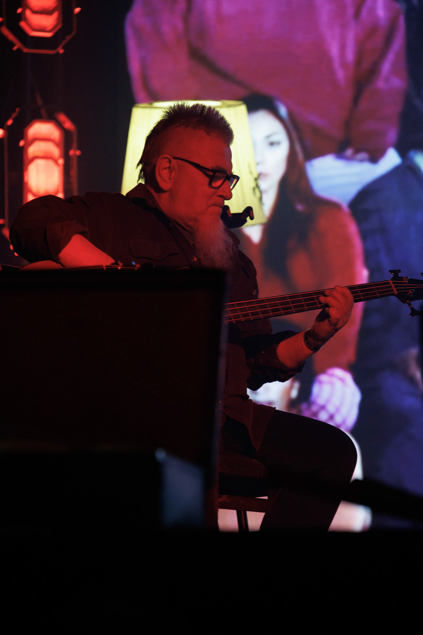 18.03.2022 KULT Akustik - koncert Warszawa klub Stodola,  n/z Ireneusz Werenski bas,Rock, rock progresywny, rock alternatywny, punk, nowa fala, polski rock.fot. Andrzej kaziq Wasilkiewicz/Reporter