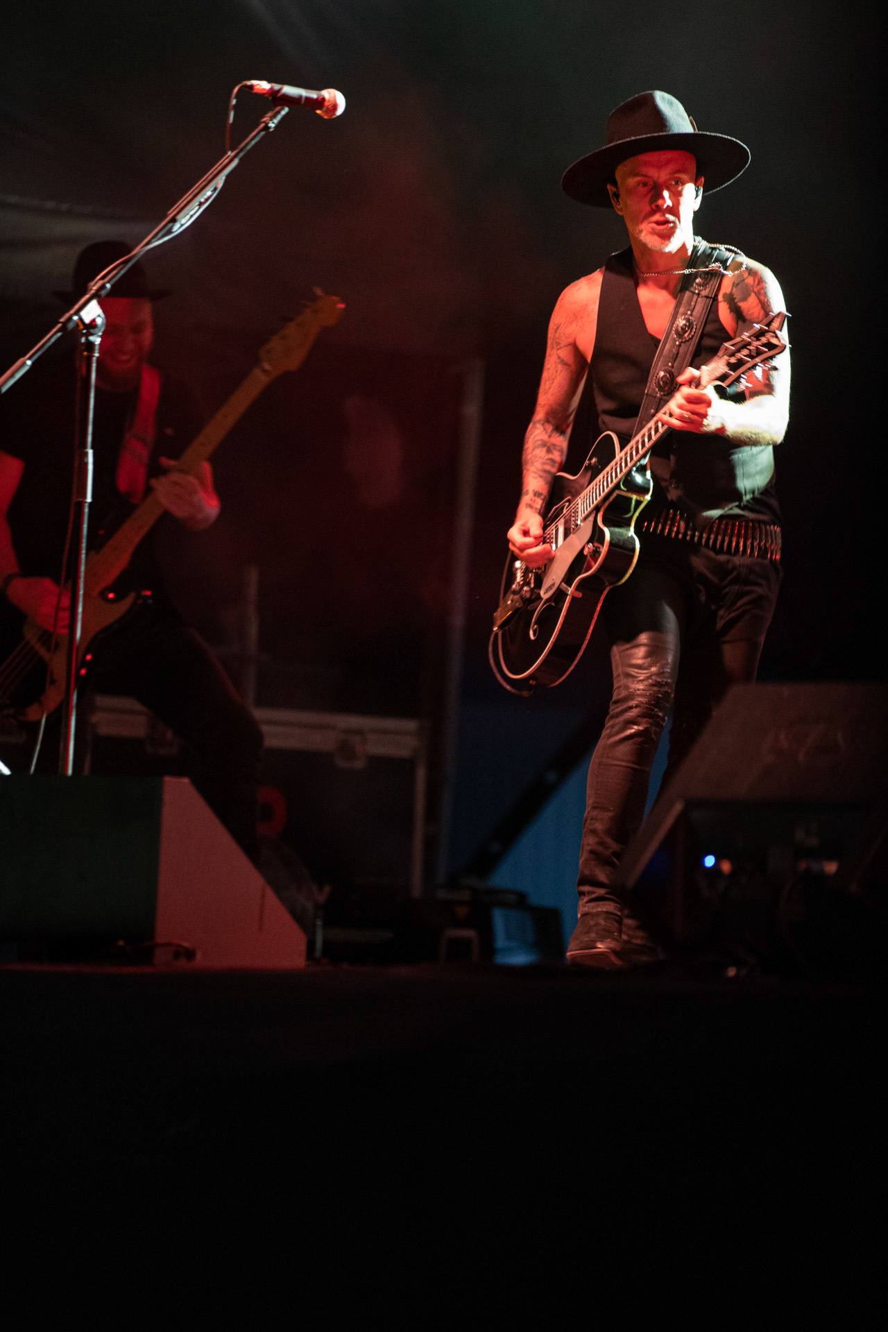 13.08.2021 koncert Me And That Man w Warszawie,Letnia scena Progresji, Gramy do Woli.n/z Adam Nergal Darski - gitara, wokal,Fot. Andrzej Wasilkiewicz/Reporter