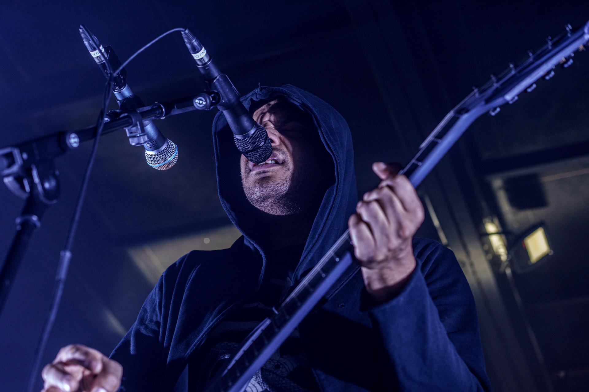 6.12.2022 Zeal &amp; Ardor - Warszawa.Szwajcarski industrial metal, blackgaze, awant-garde, afroamerykanski spirytualizmu z black metalem,n/z Manuel Gagneux - wokal, gitara,Knock Out Productions,Klub Proxima,Fot. Andrzej Wasilkiewicz/Reporter